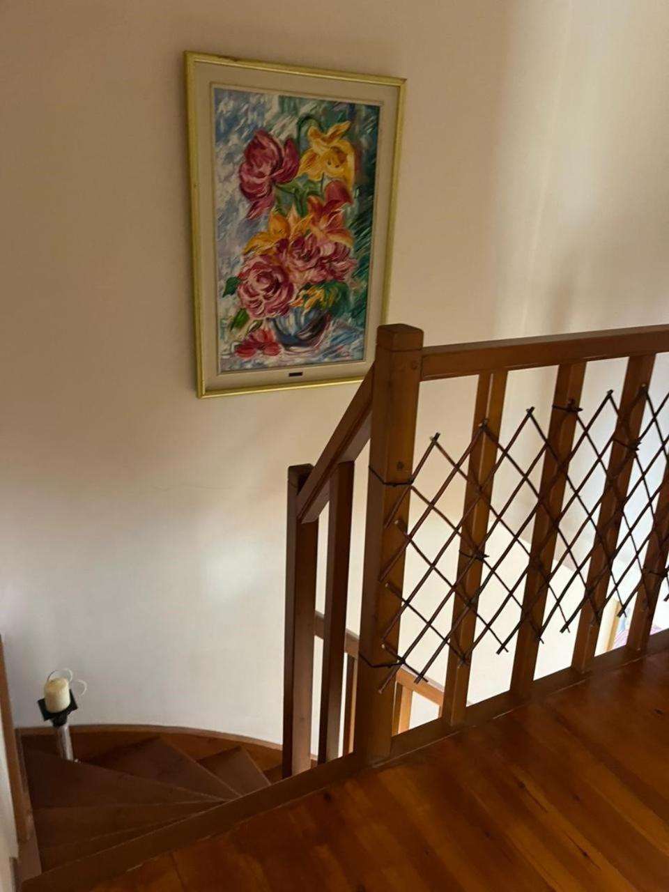 Two-Bedroom Apartment Balcony Sea View Annex