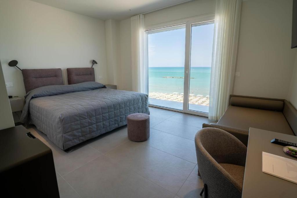 Deluxe Double Room Sea View,1771595747:JPEG