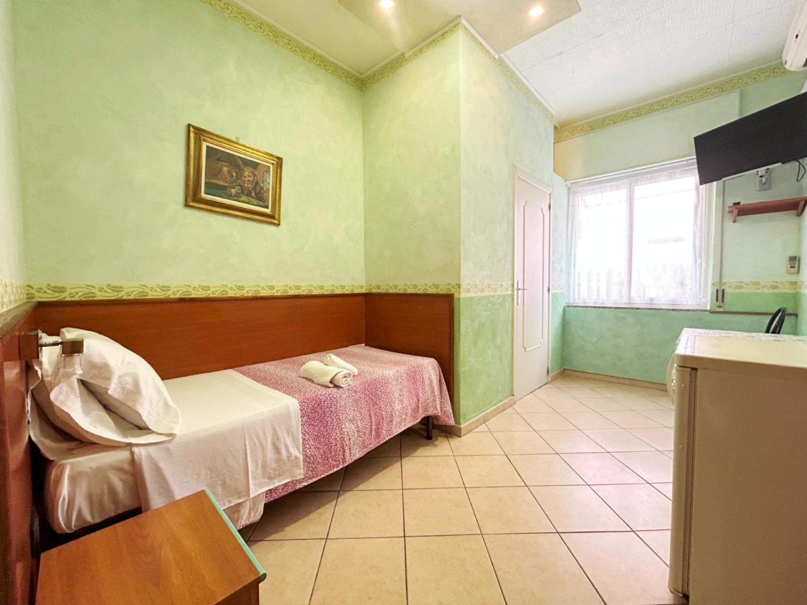 Single Room Bathroom,1771626046:JPEG