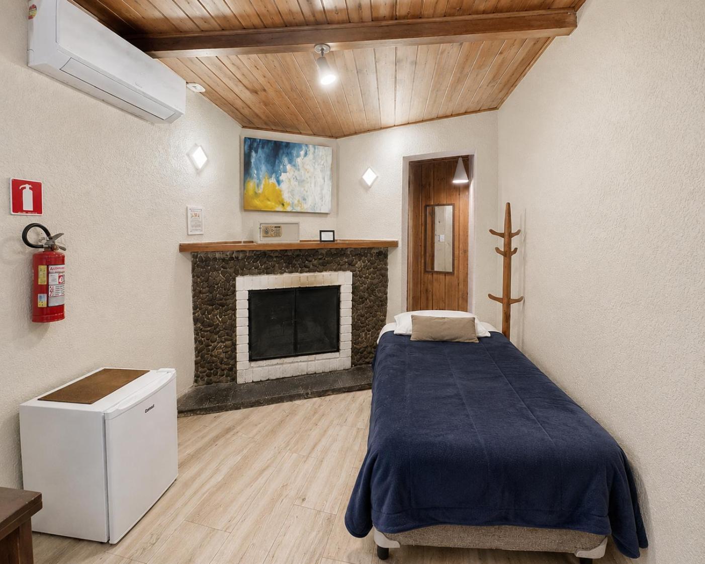 Comfort Triple Room