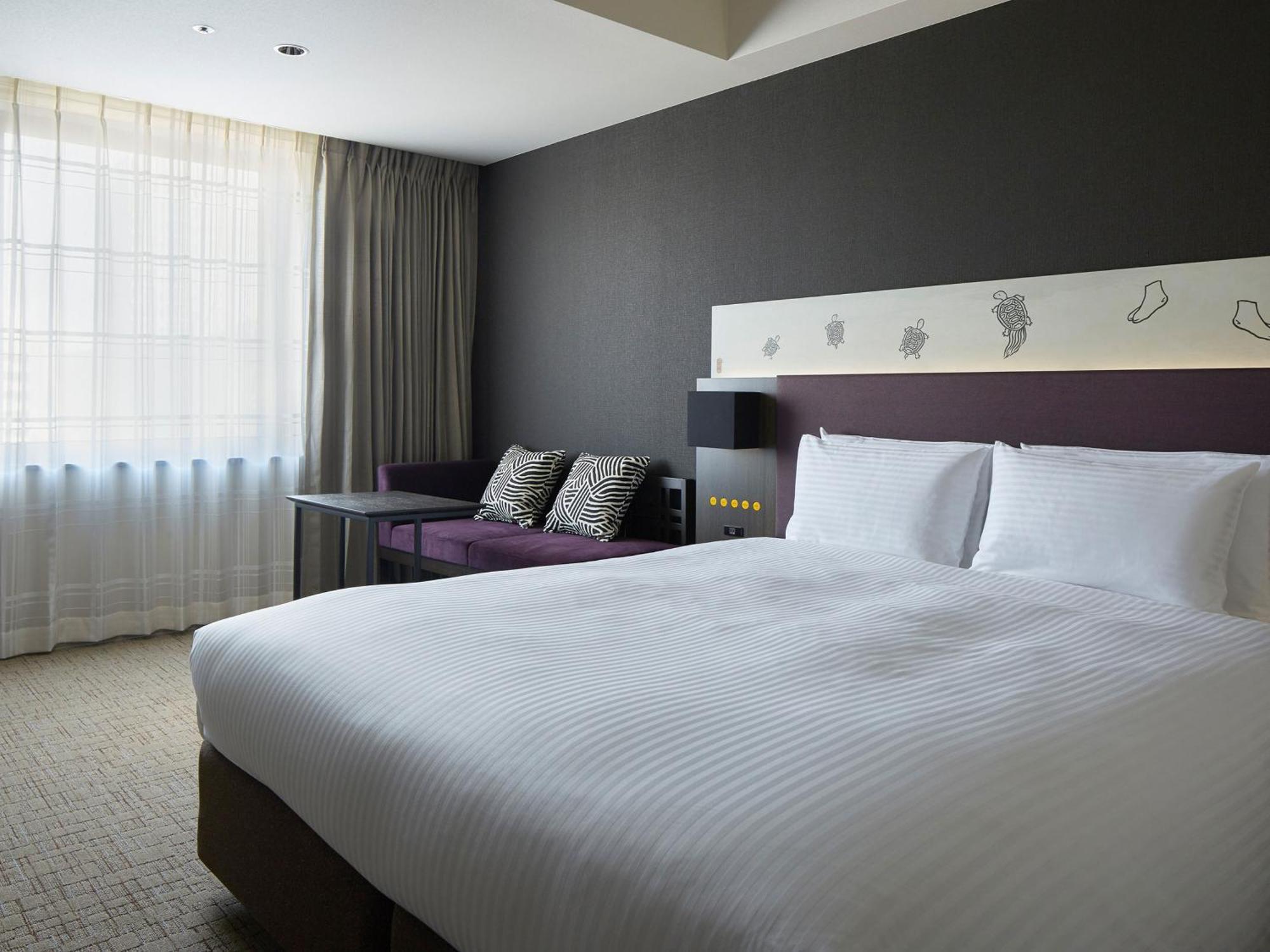 Standard Queen Room