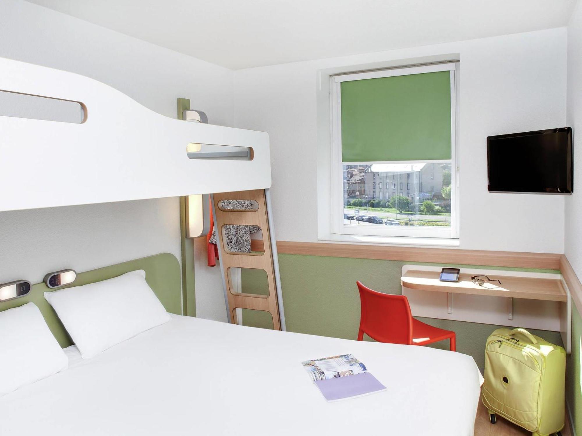 Triple Room Double Bed Bunk Bed
