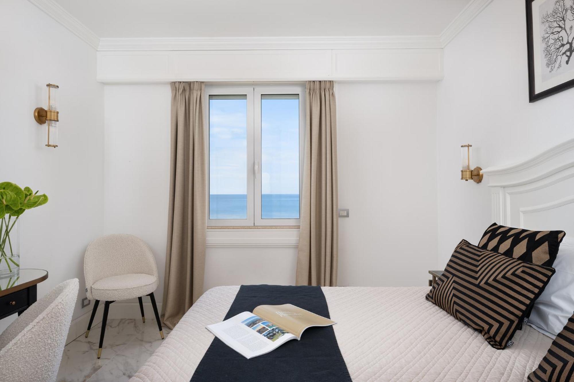 Panoramic Double or Twin Room Sea View