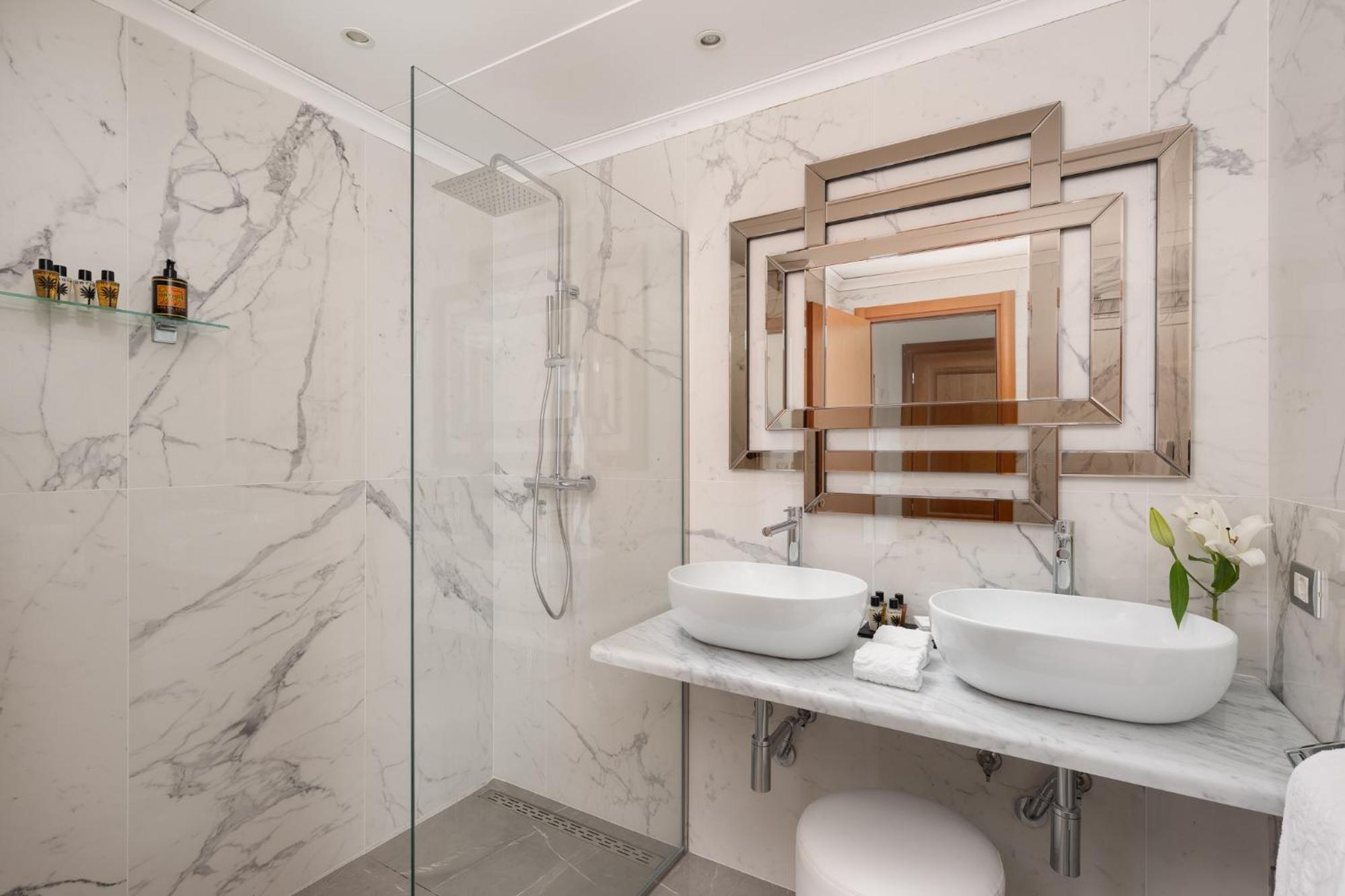 Panoramic Double or Twin Room Sea View