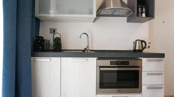 One-Bedroom Apartment Annex