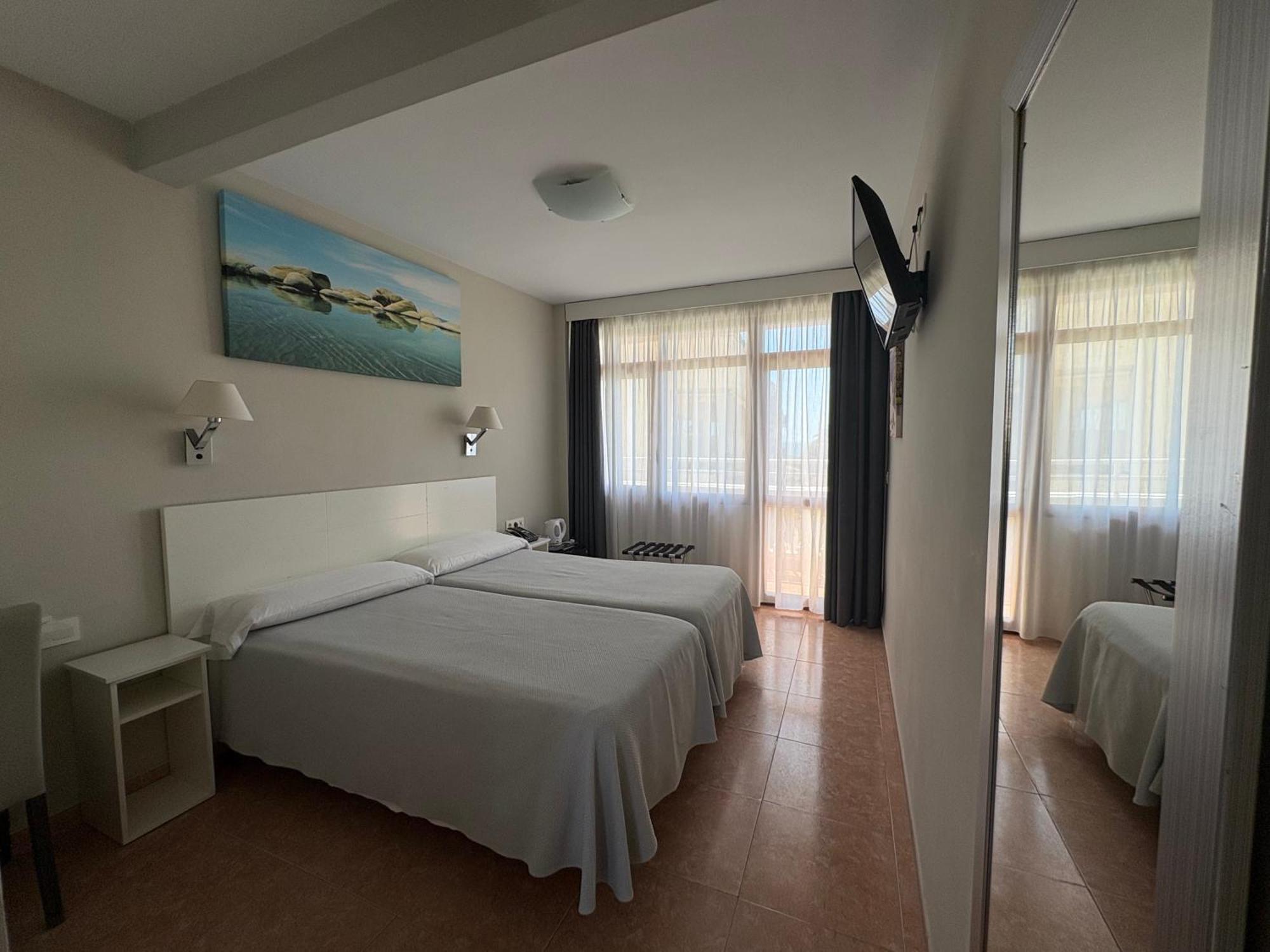 Twin Room Sea View
