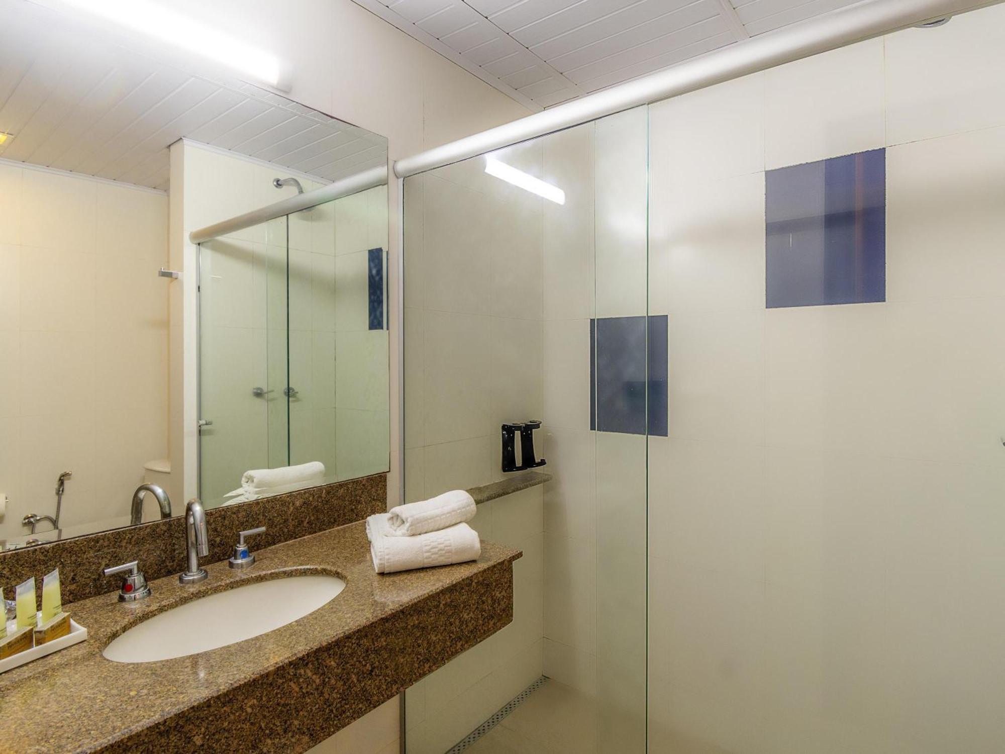 Superior Room Three Single Beds