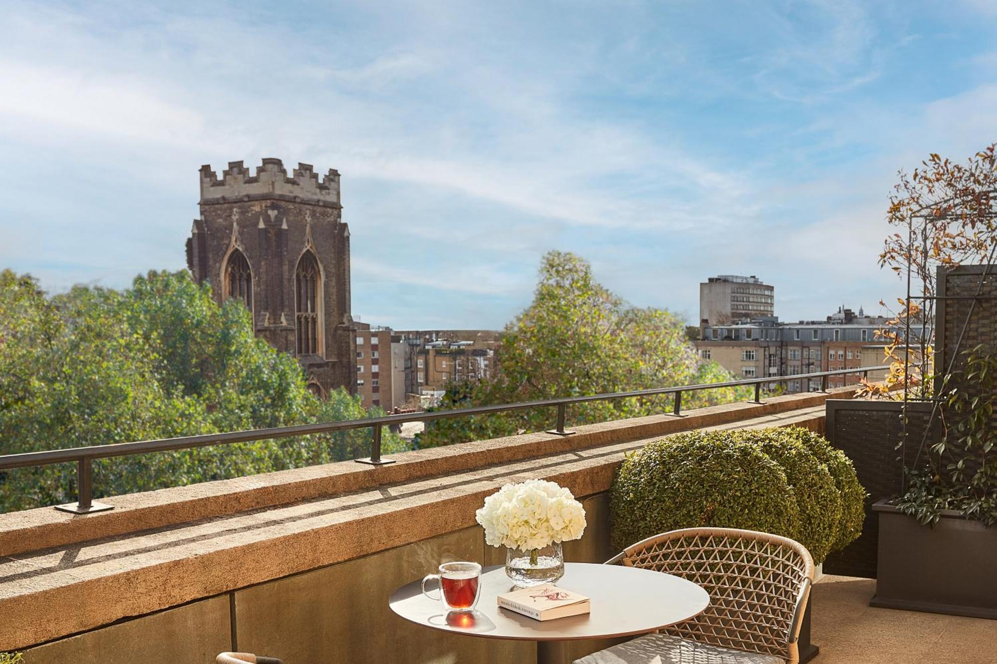 Balcony Room