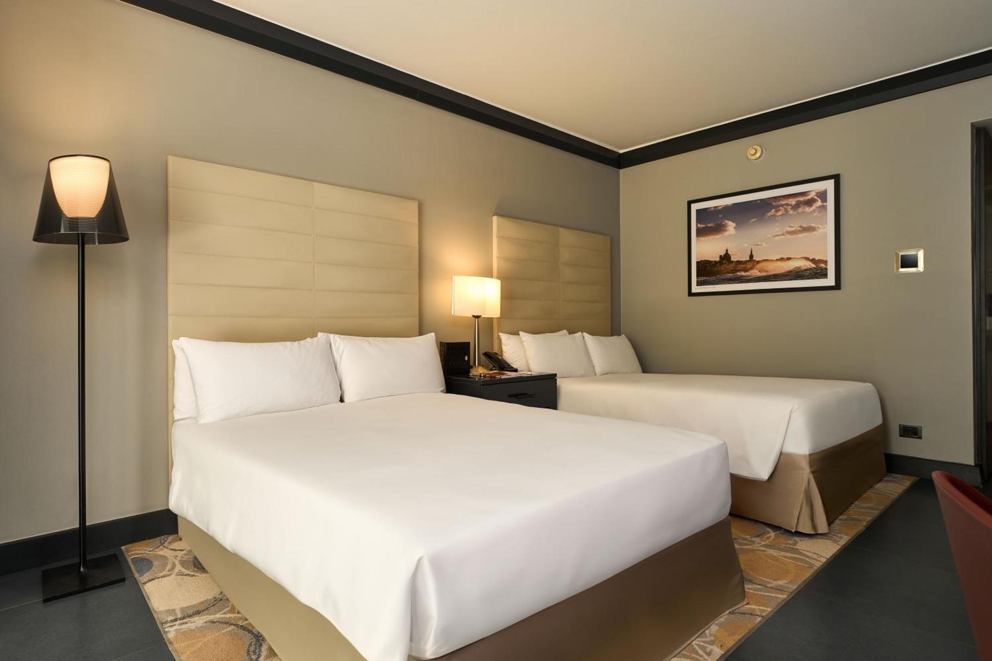 Premium Double Room City View Opal Lounge Access