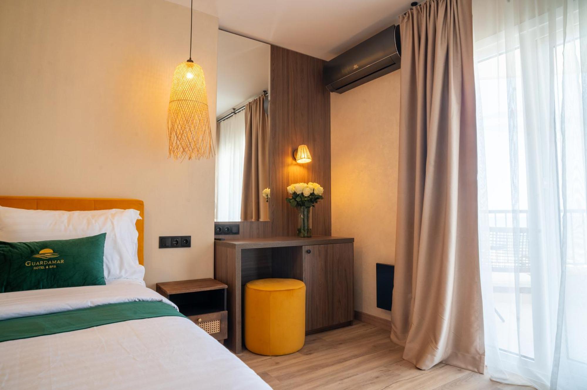 Standard Double or Twin Room Sea View