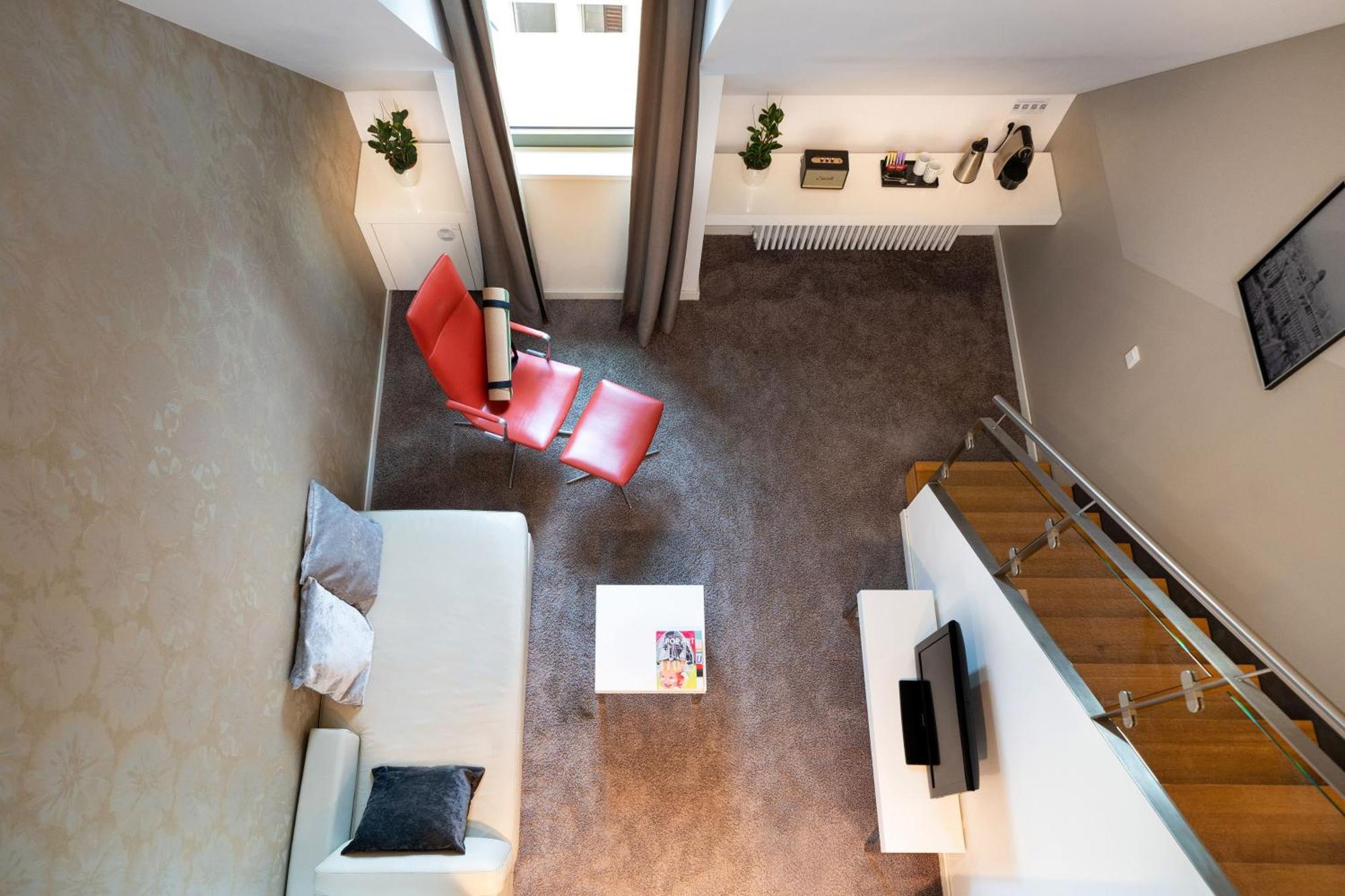 The Townhouse,1771738786:JPEG