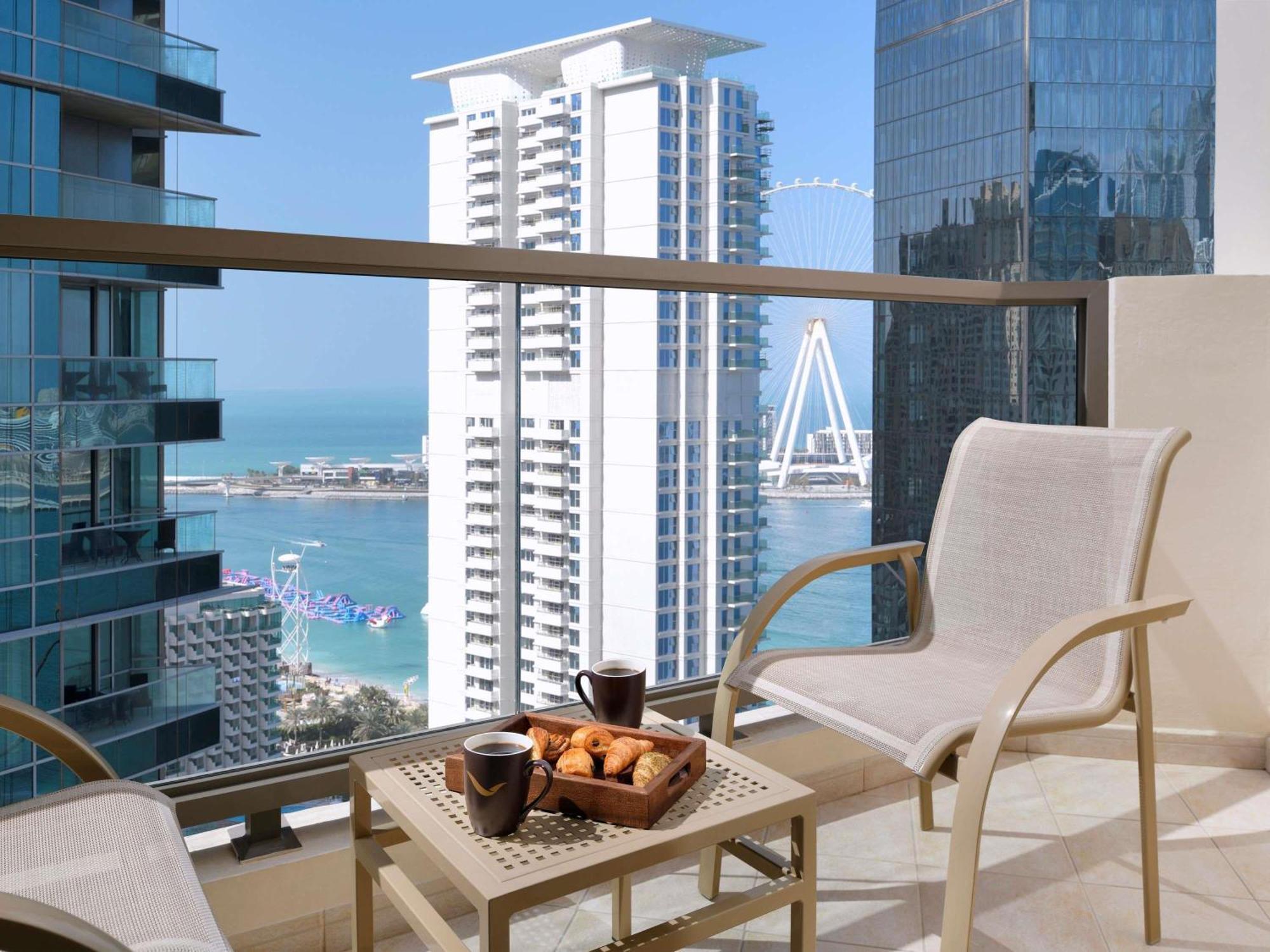 Executive King Partial Sea View Balcony Lounge Access Refreshments & Evening drinks Canapés