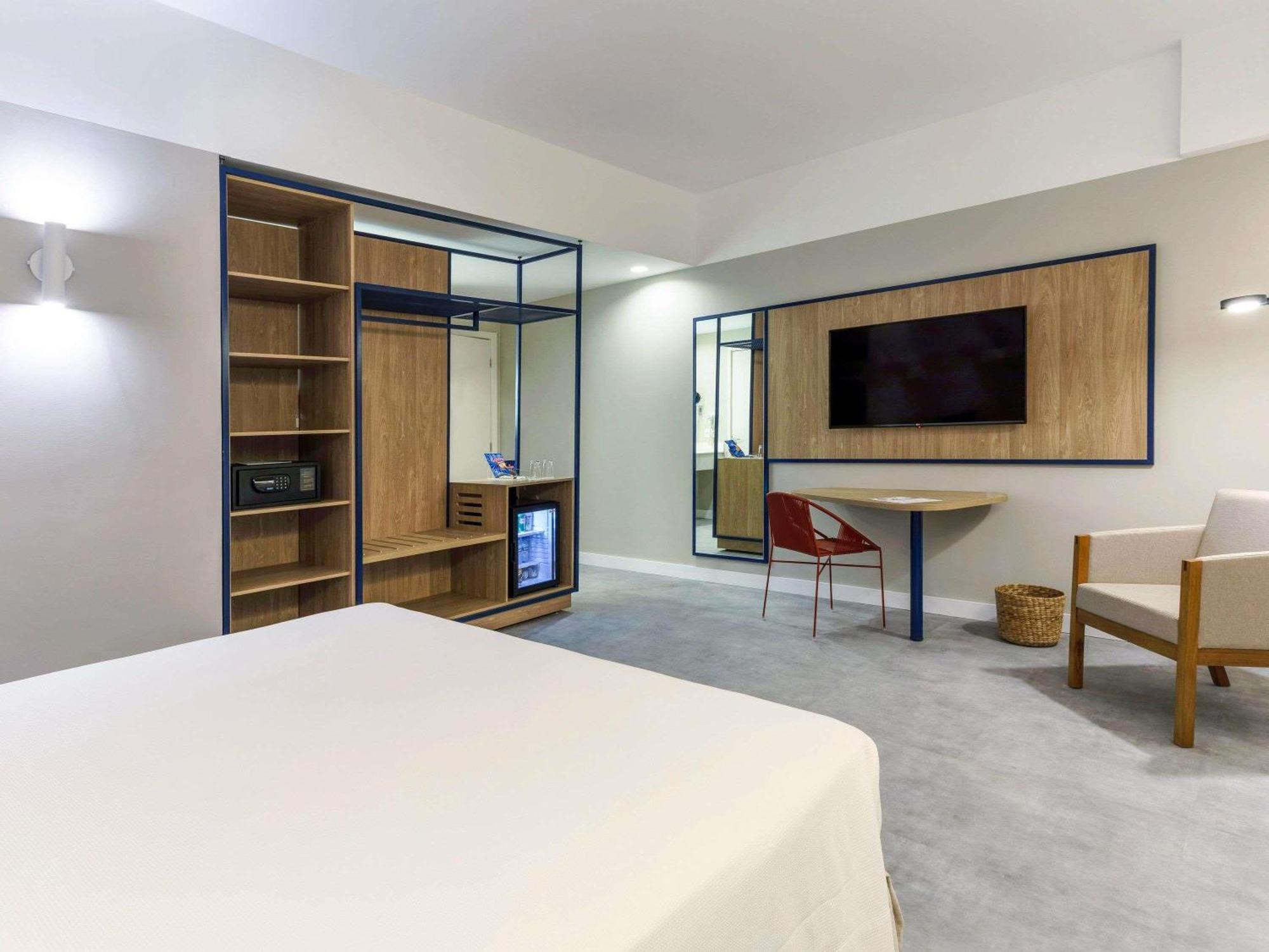 Luxury King Room
