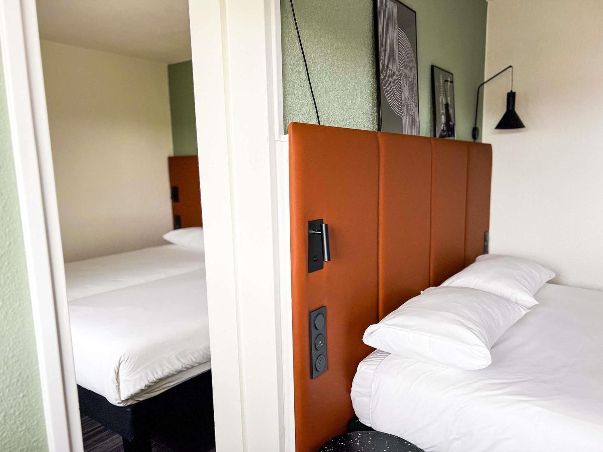 Standard Room Double Bed Twin Beds