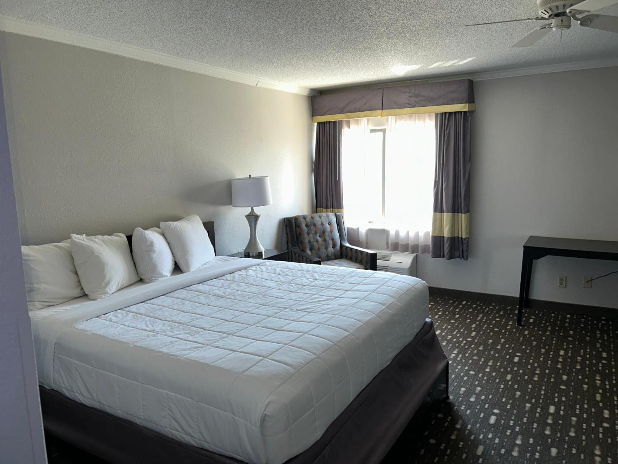 King Room Non-Smoking