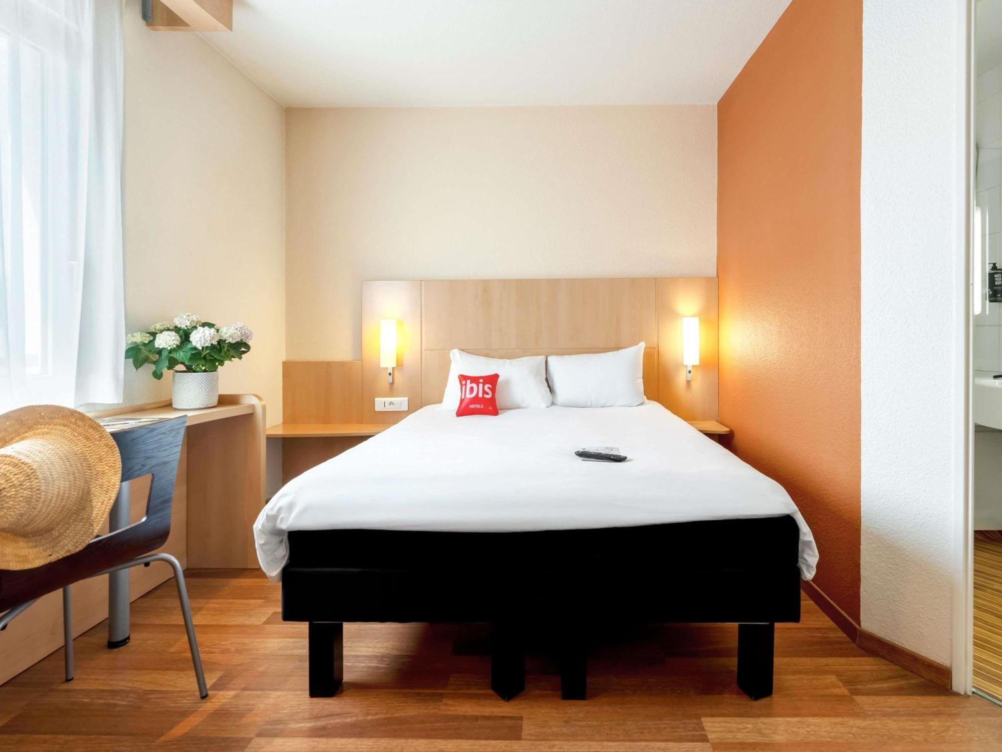 Standard Room 1 Double Bed