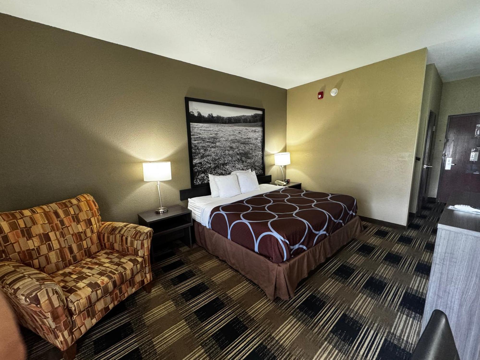 King Room Mobility Access or Non-Smoking