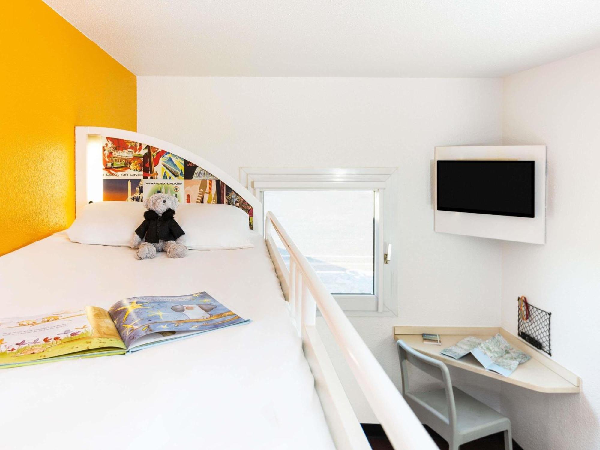 Room Double Bed Extra Bed,1771870142:JPEG