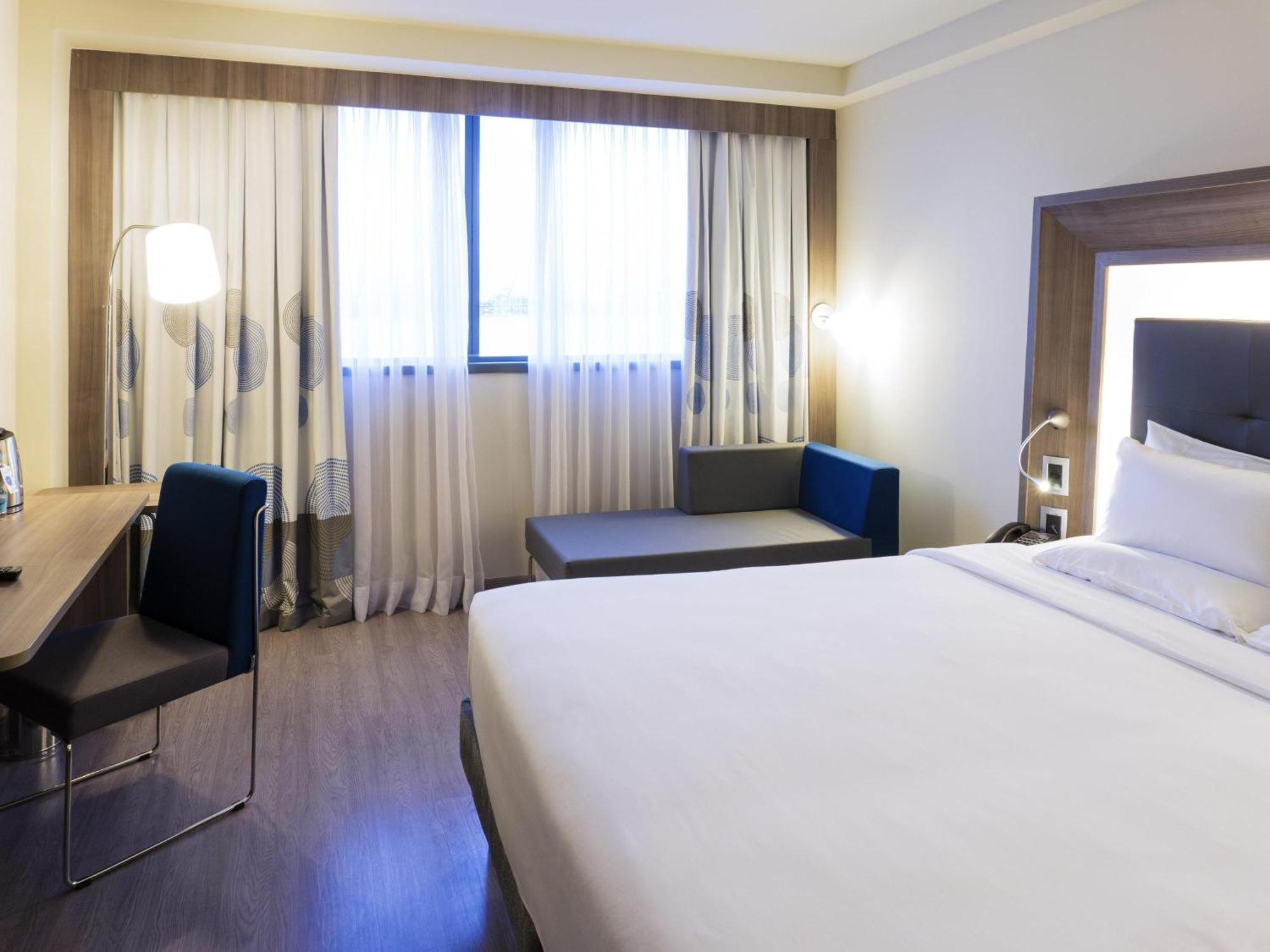 Executive Queen Room Sea View