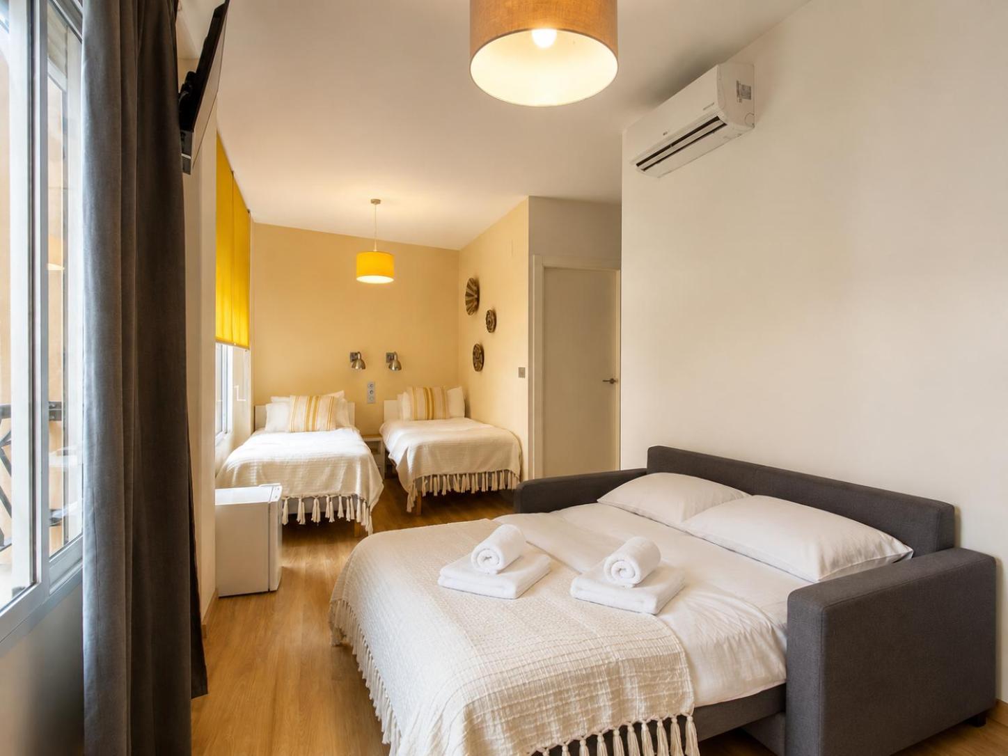 Quadruple Room Private Bathroom