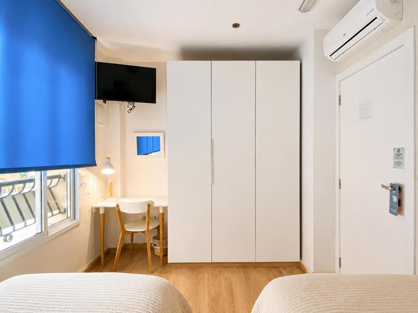 Double Room External Private Bathroom
