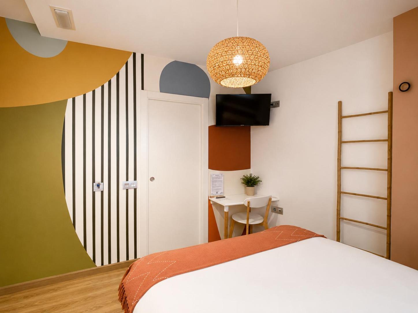 Double Room Private Bathroom