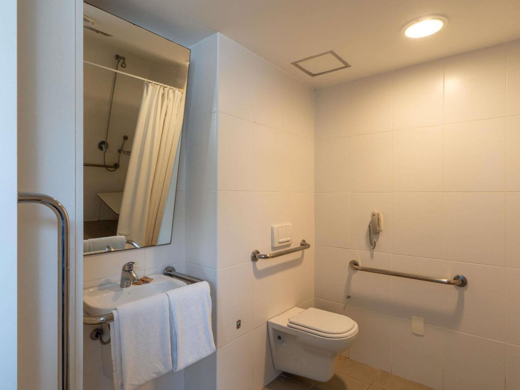 Standard Double Room Disability Access