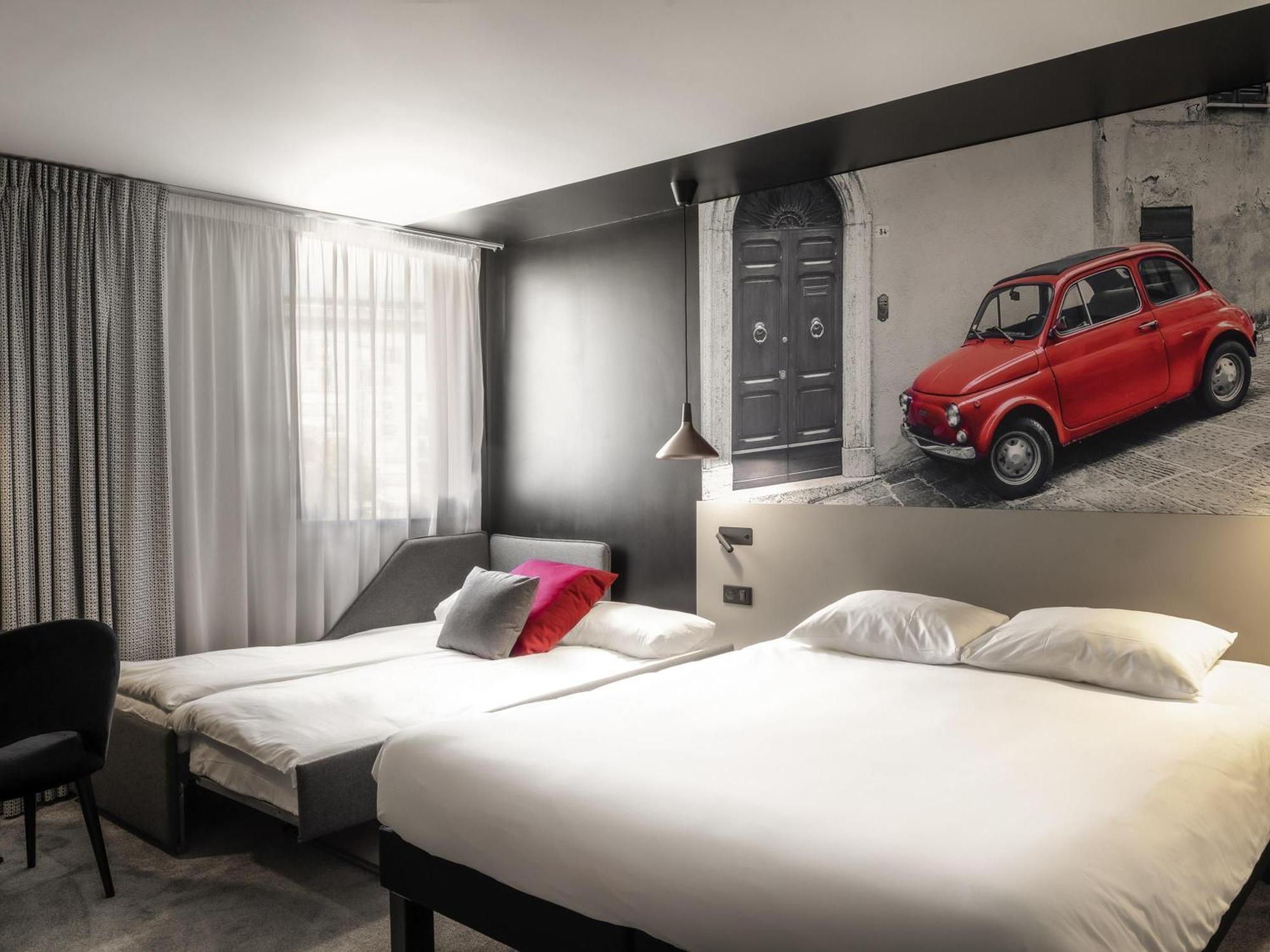 Standard Room Double Bed Twin Beds