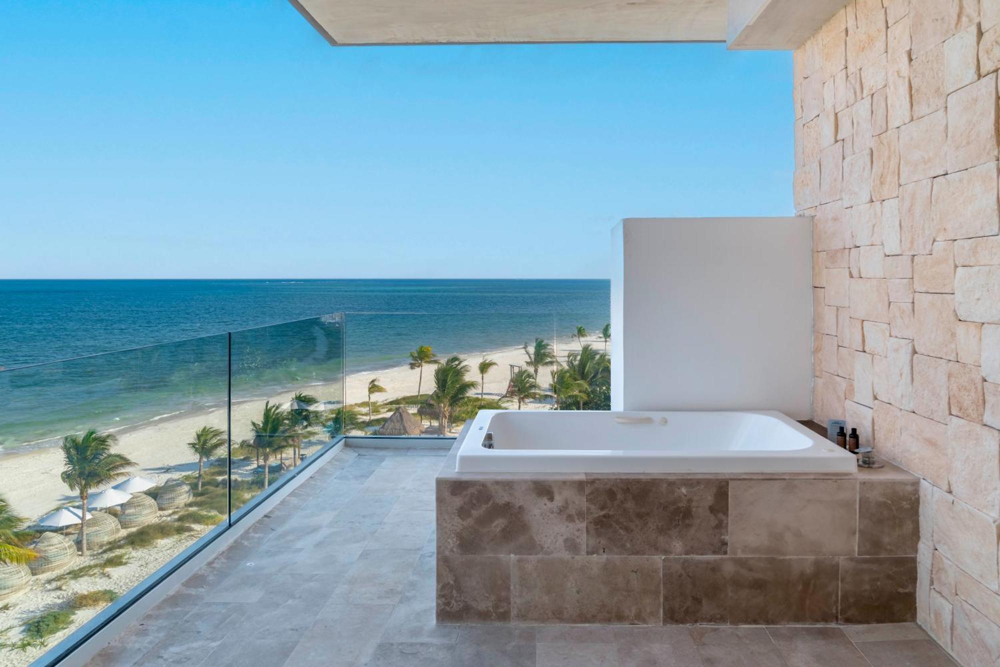 Serenity Club Junior Suite Ocean Front