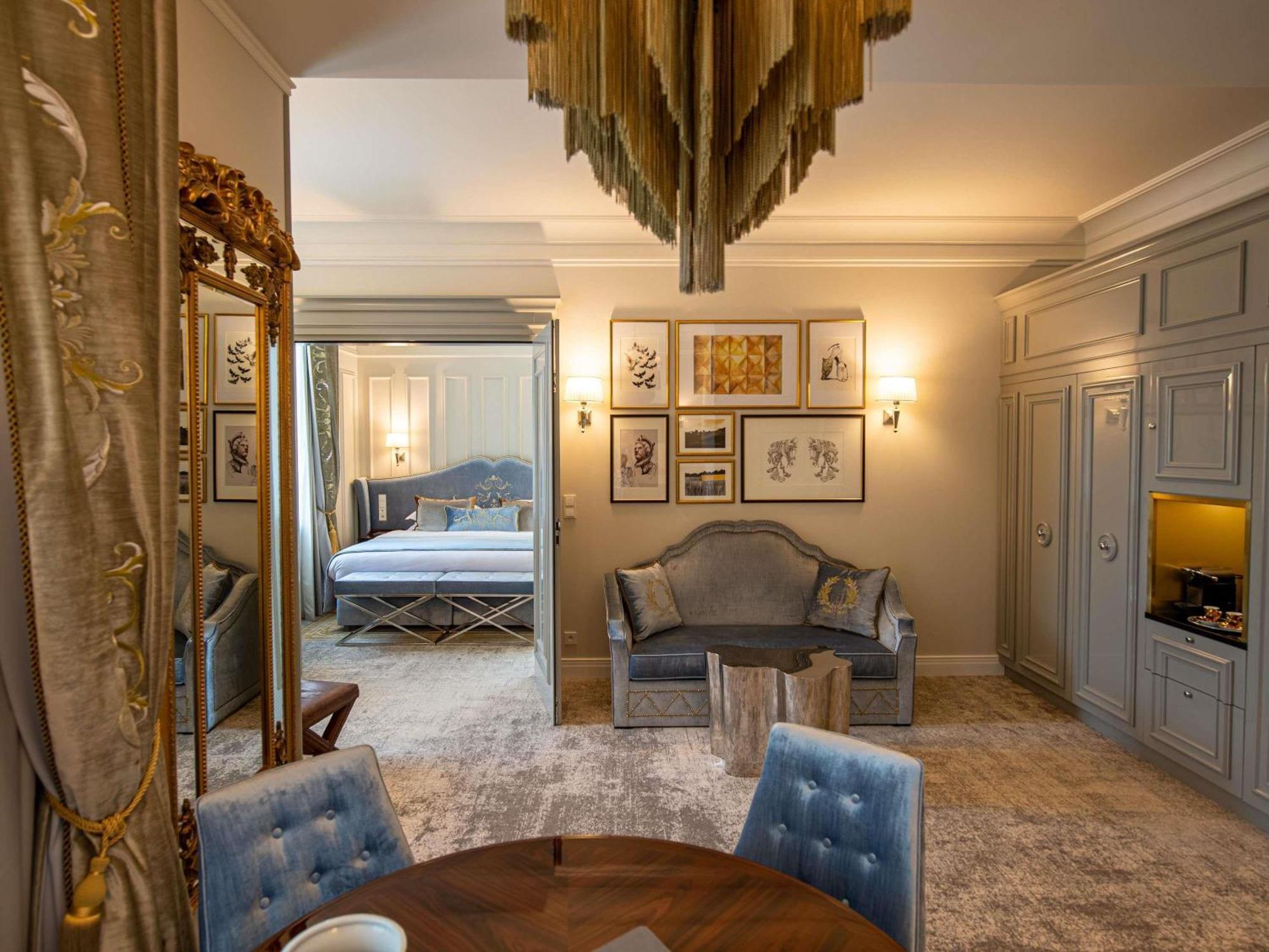 Executive King Suite