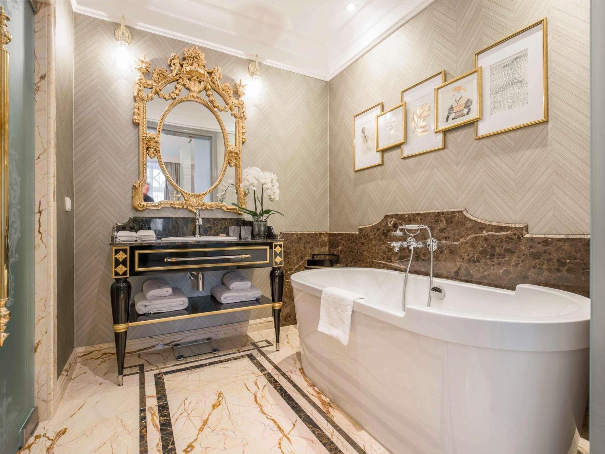 Executive King Suite