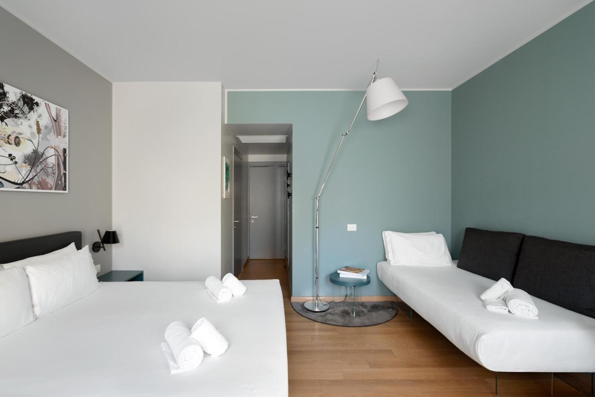 Wizard Triple Room MINIBAR