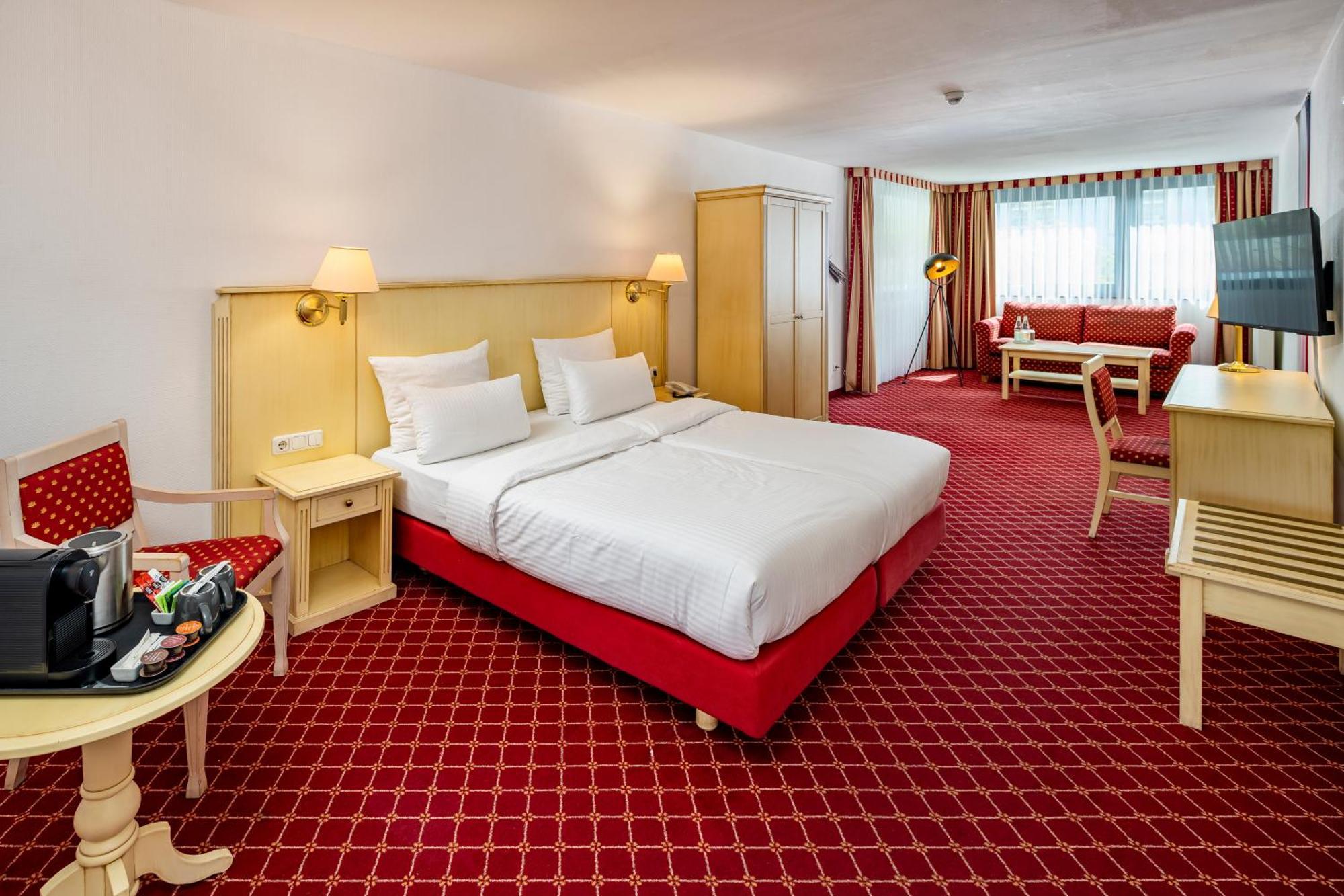 Large Double or Twin Room