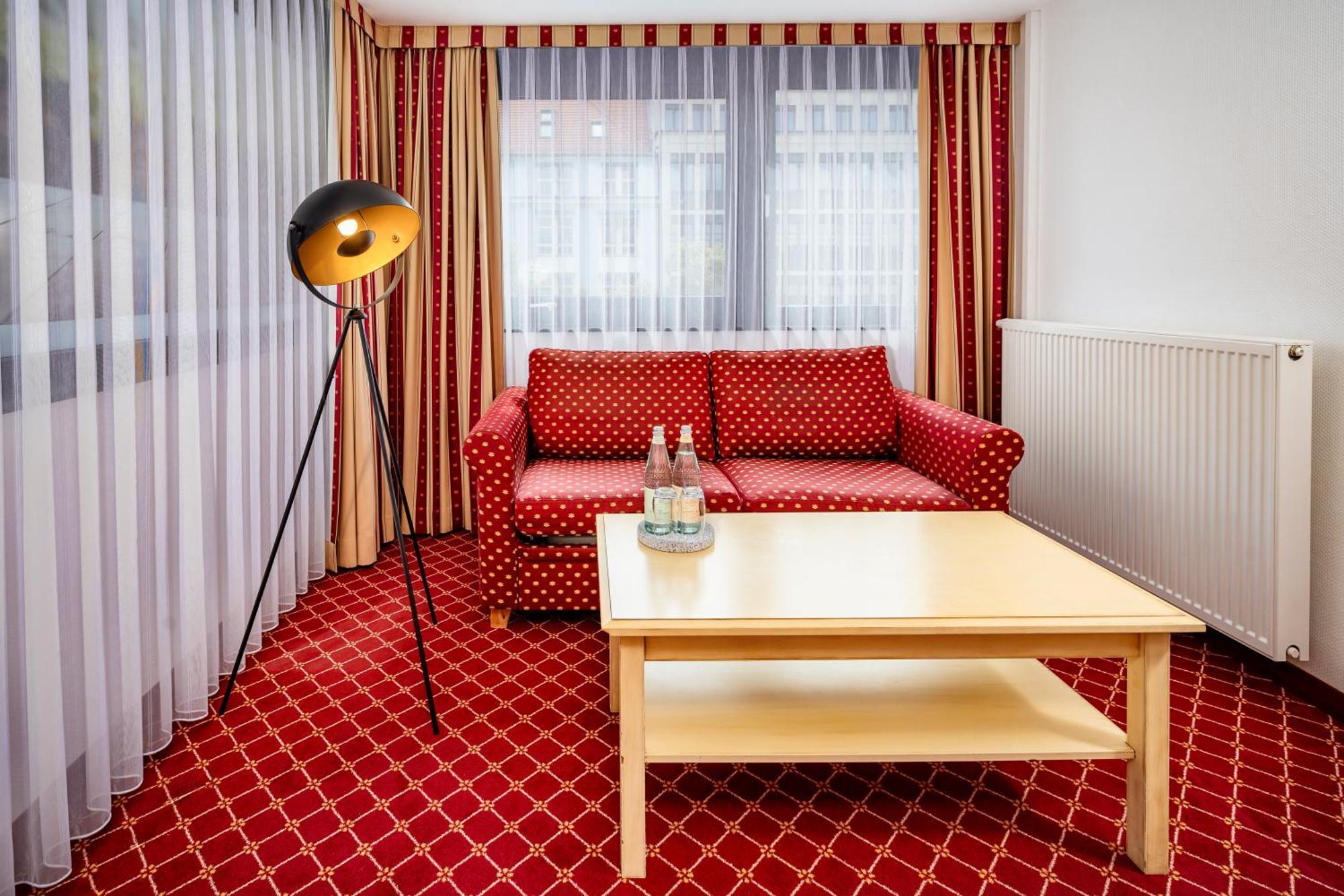 Large Double or Twin Room
