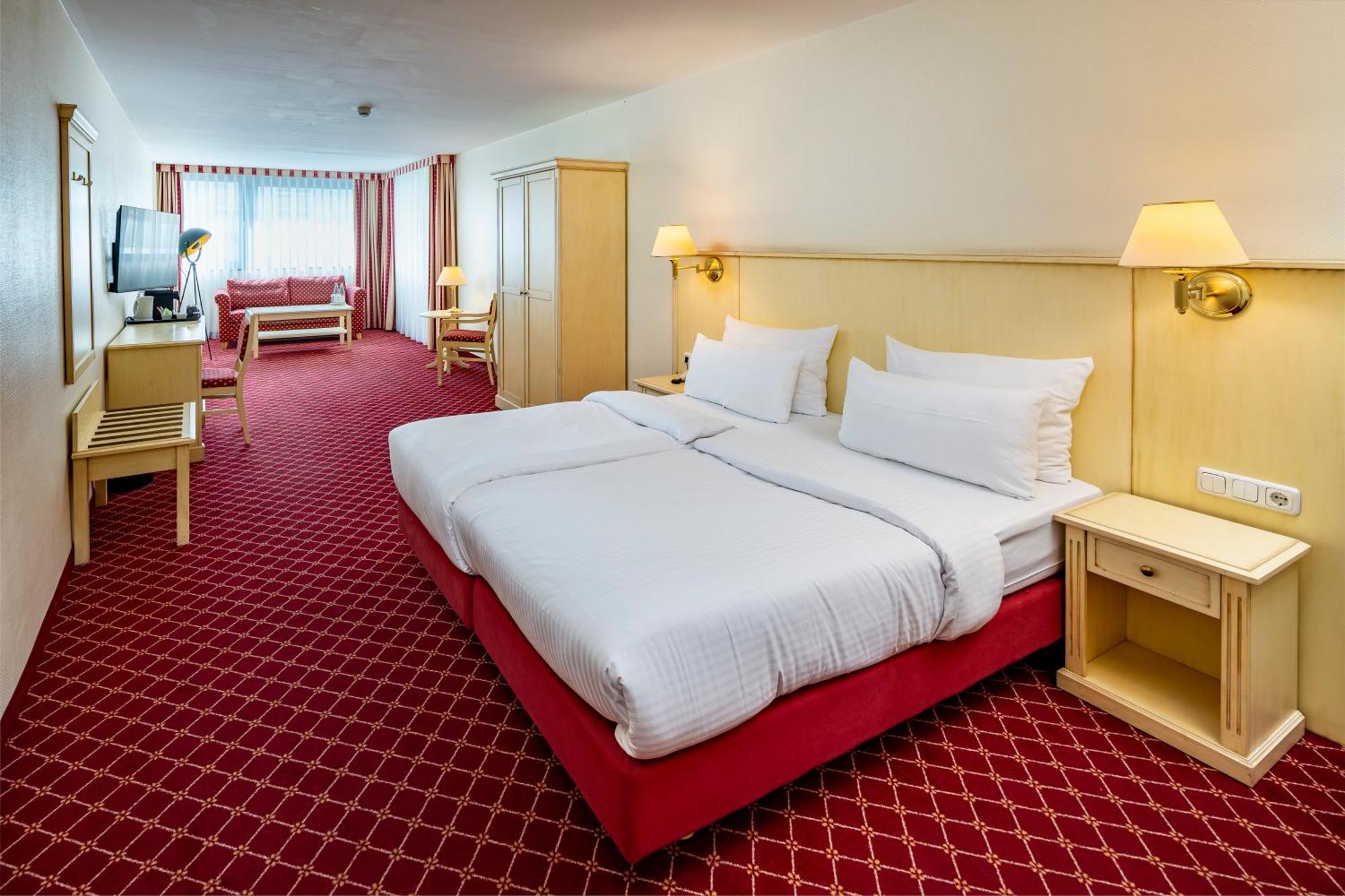 Large Double or Twin Room