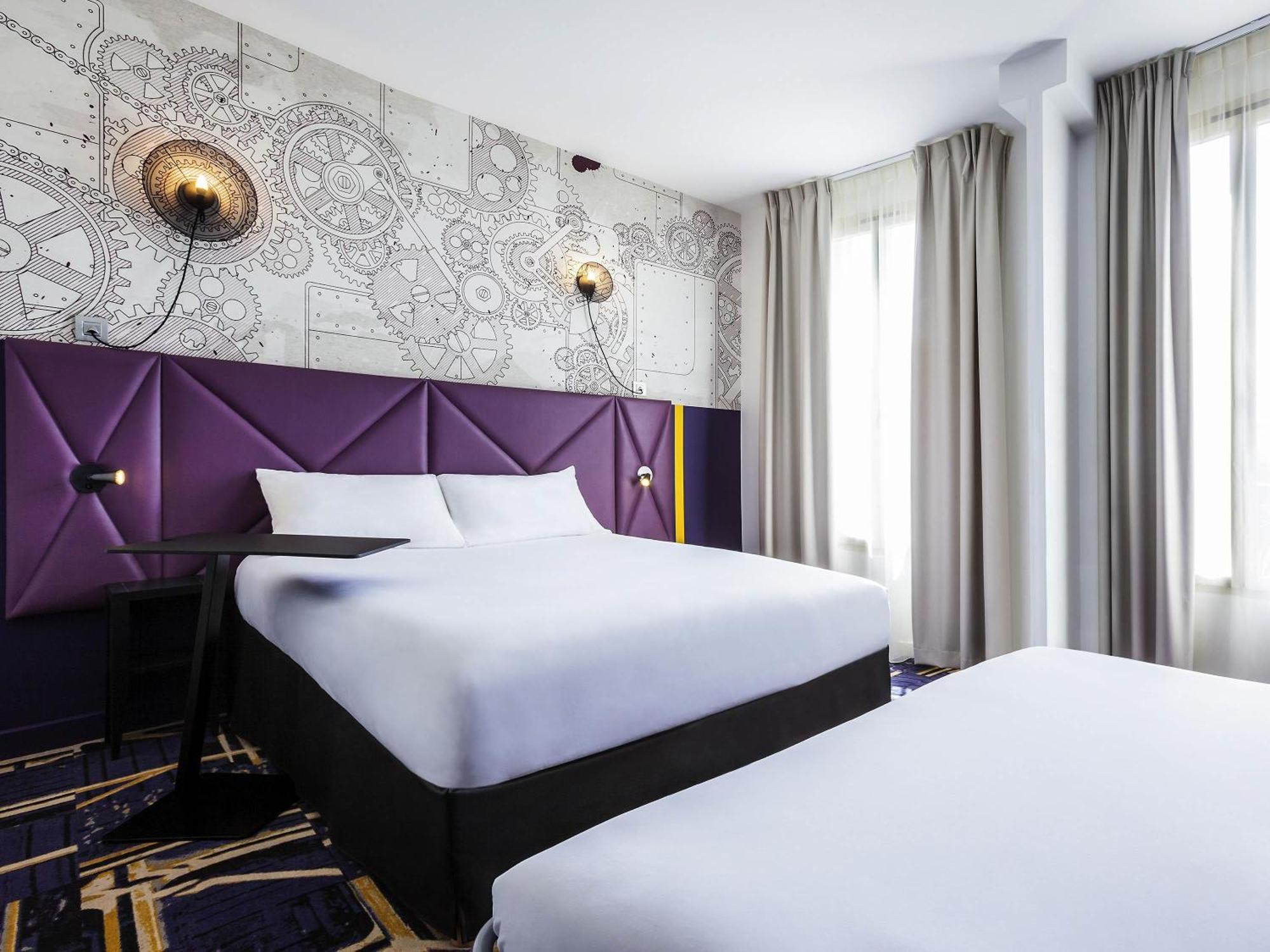 Standard Suite One Double Bed Two Single Beds