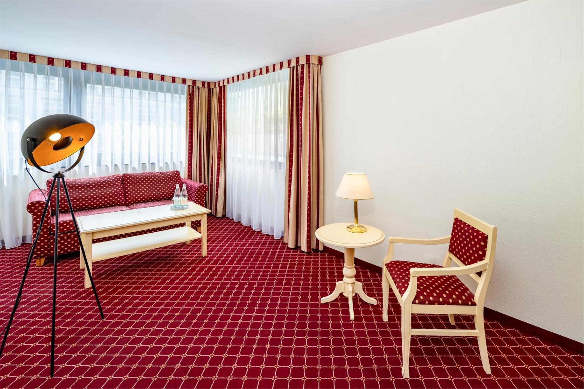 Large Double or Twin Room