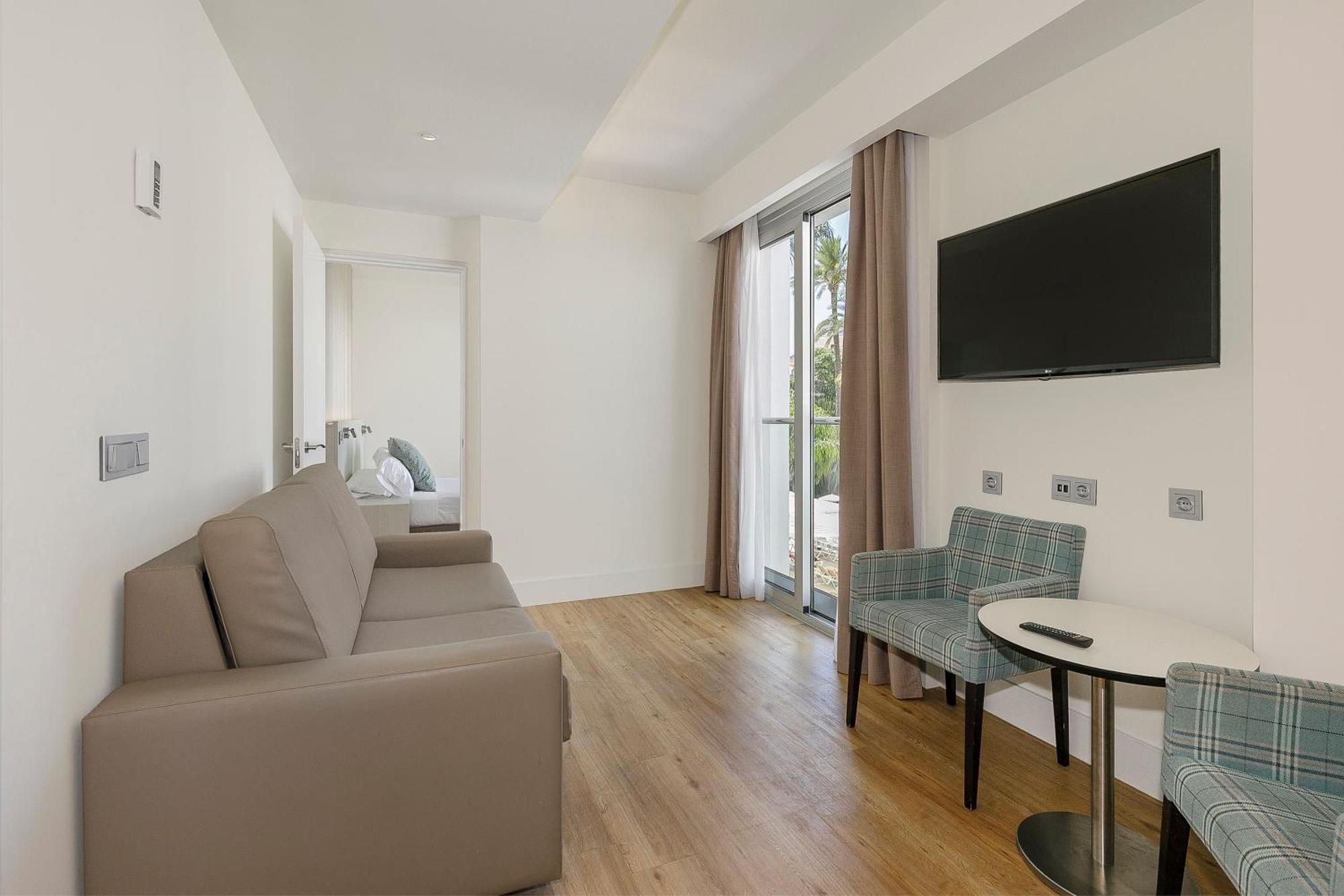 Family Room,1772053720:JPEG