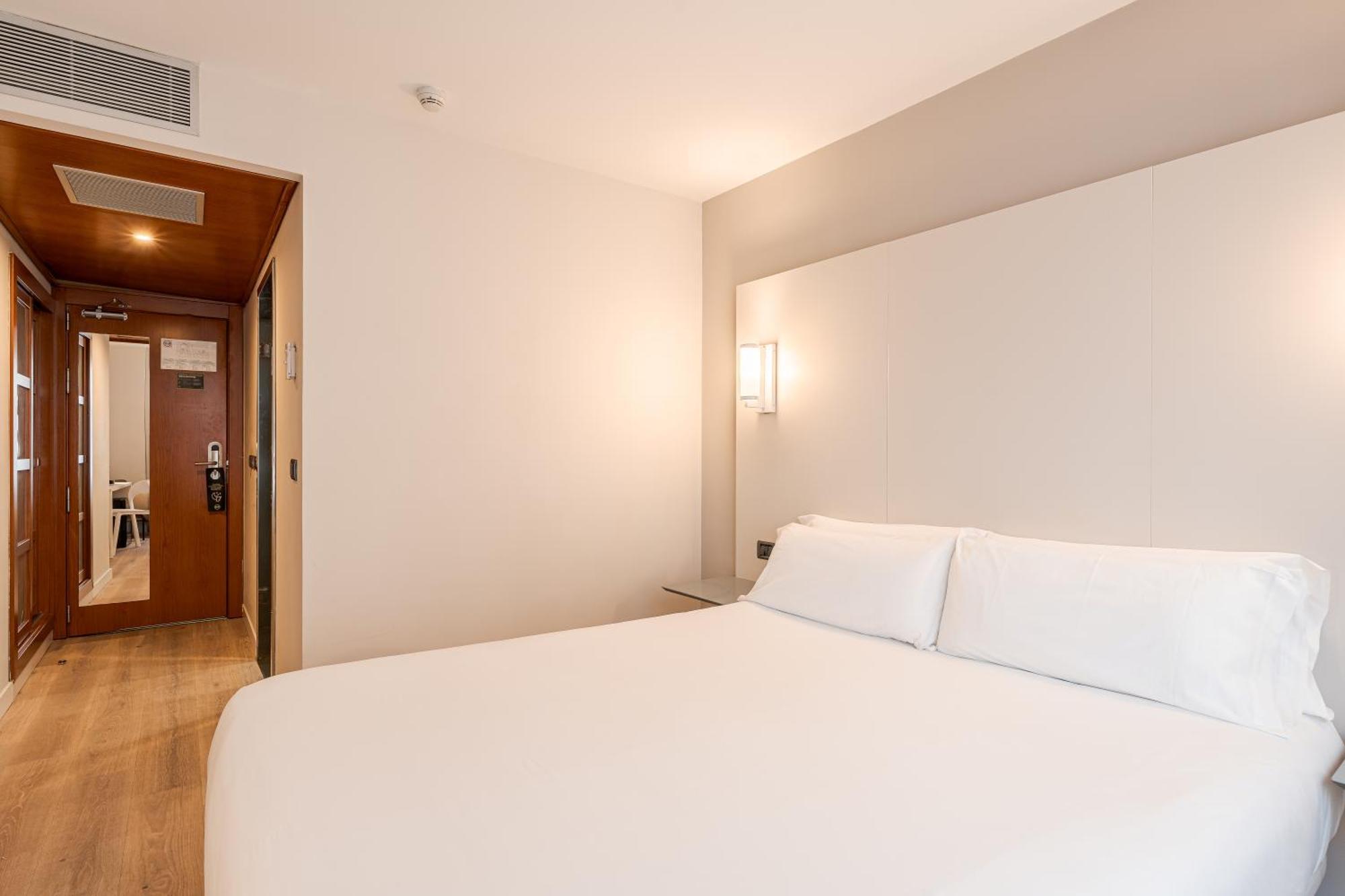 Double Room,1772055982:JPEG