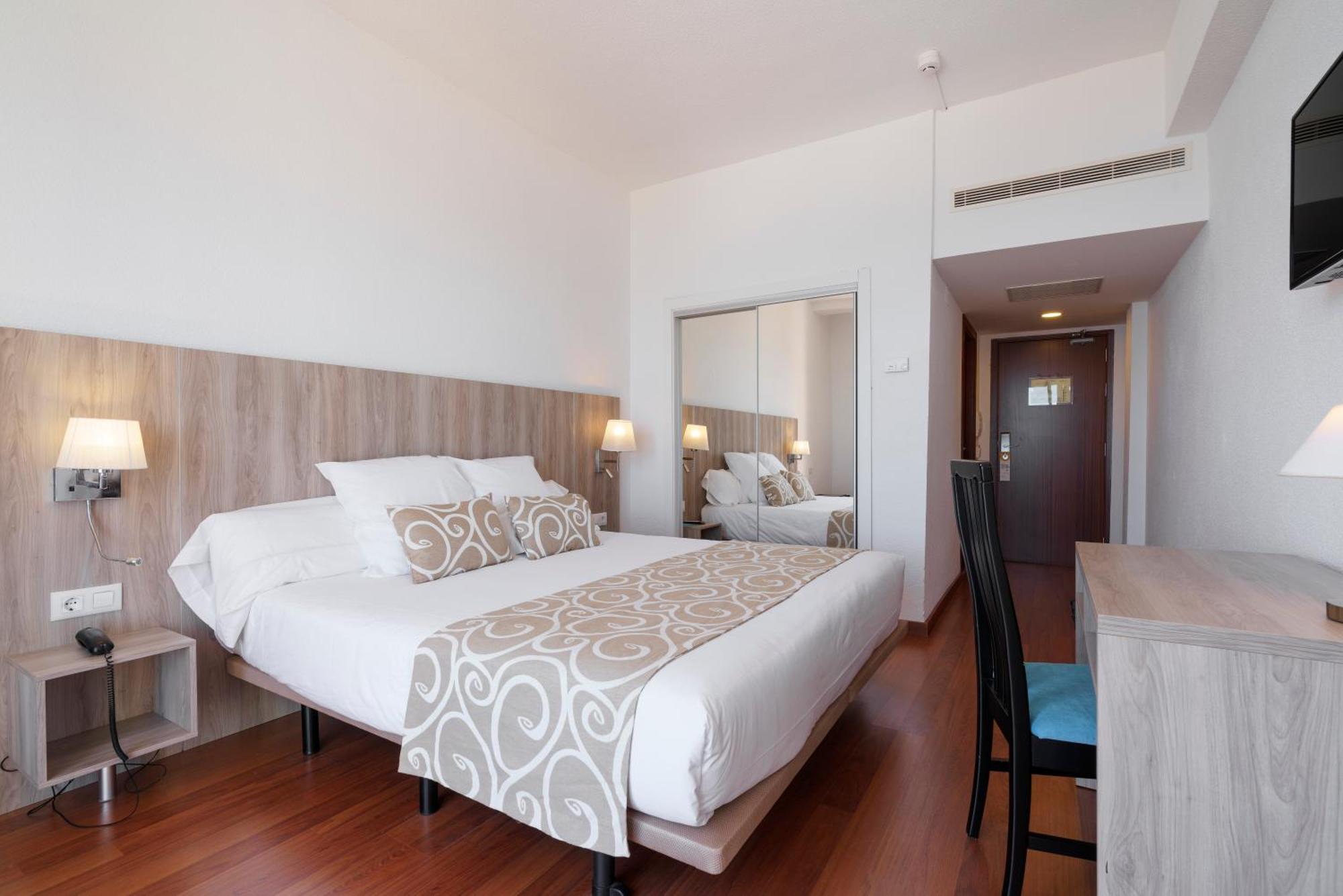 Superior Double Room Frontal Mediterranean Sea View