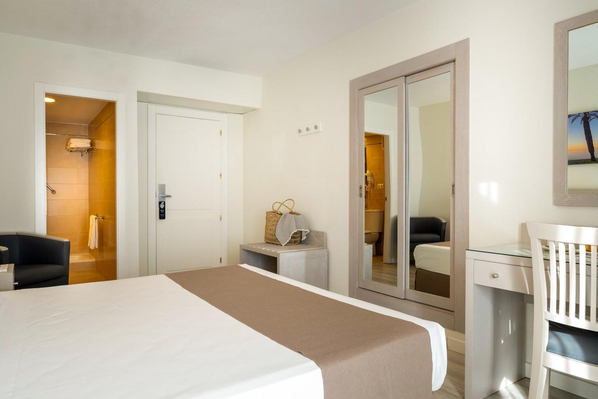 Classic Double or Twin Room