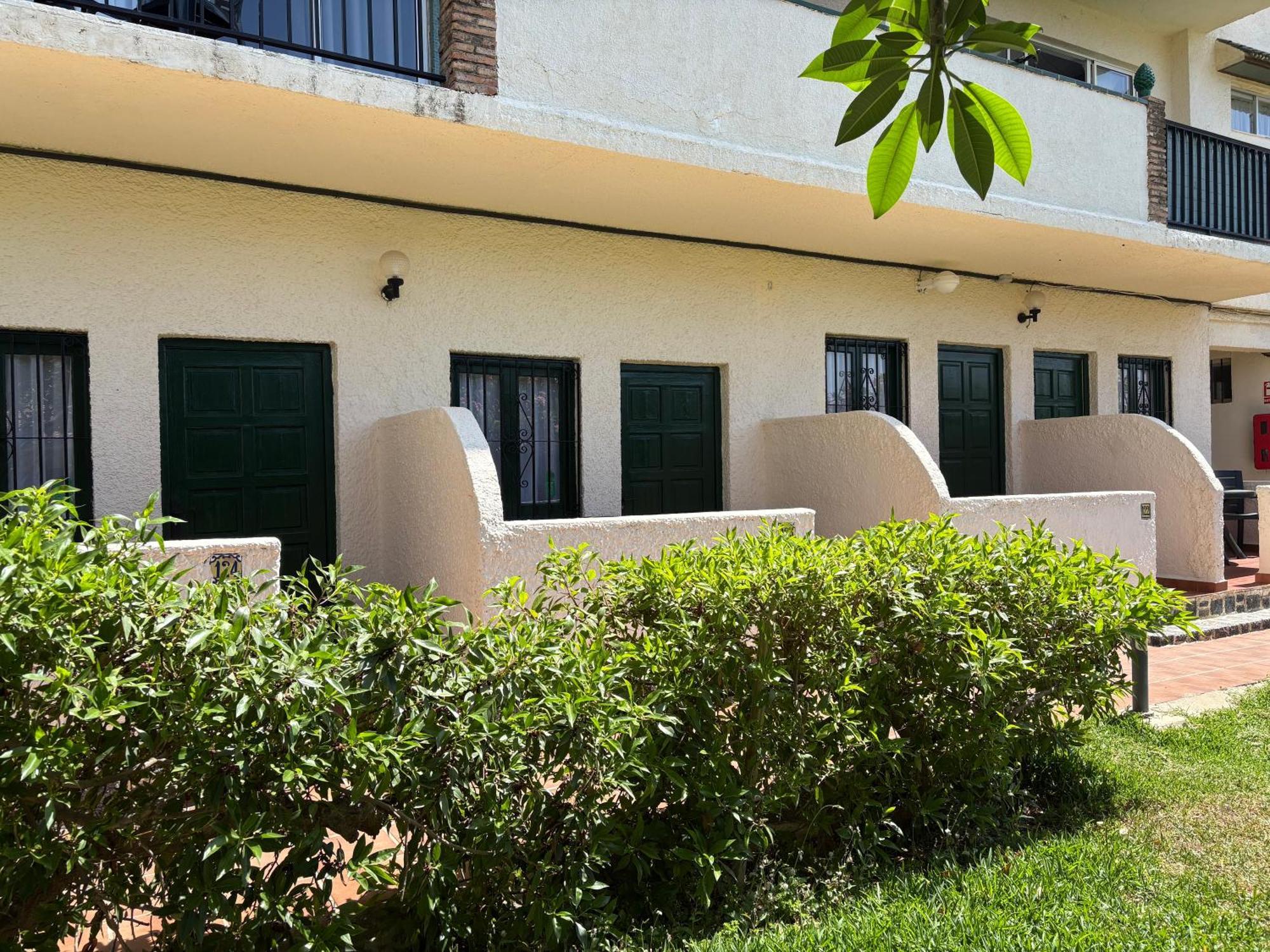 Twin Room Ground floor Terrace