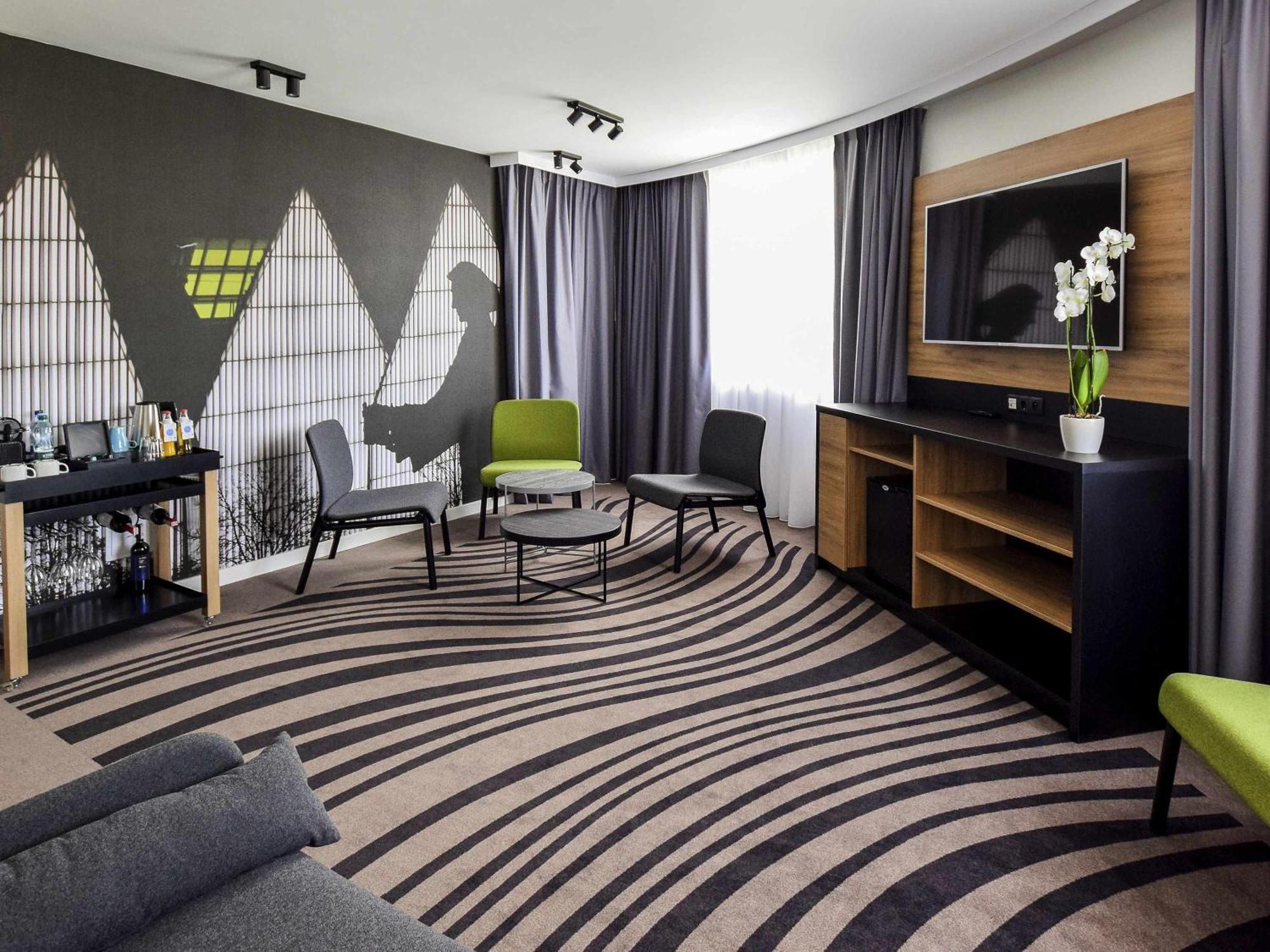 Suite One Double Bed Sofa Bed