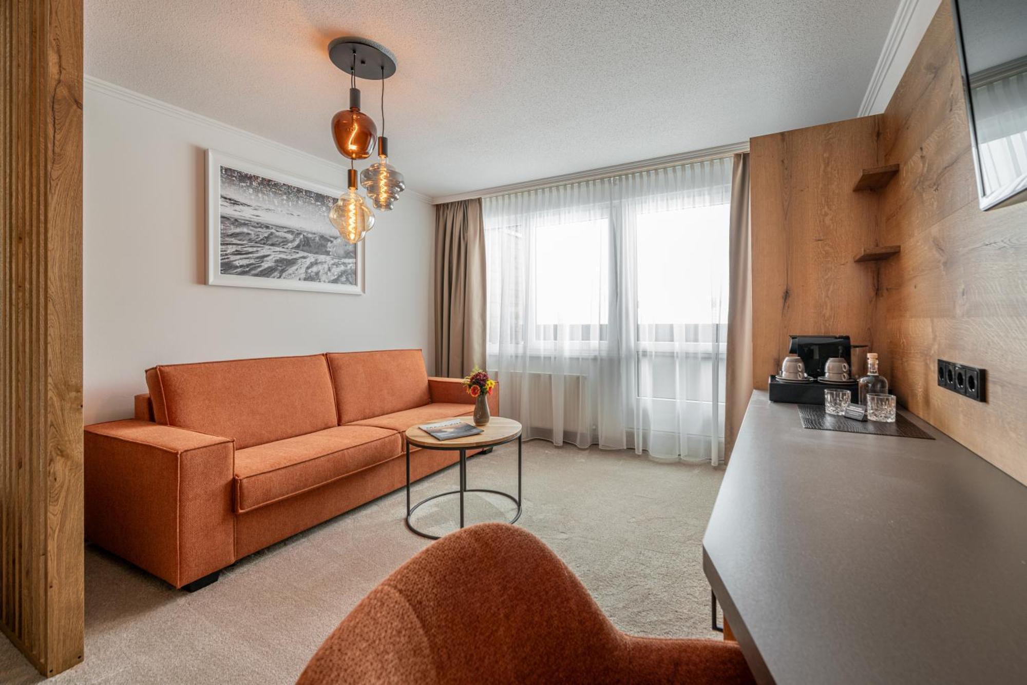 Junior Suite Mountain View