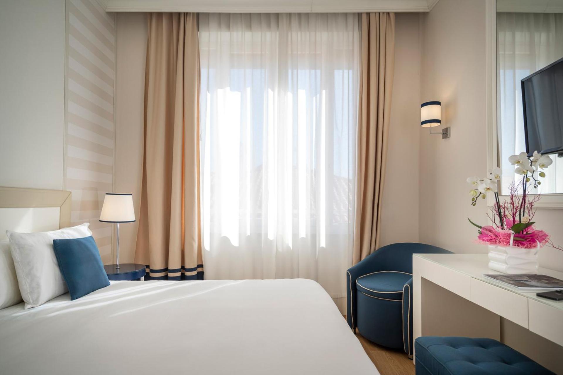 Classic Double Room