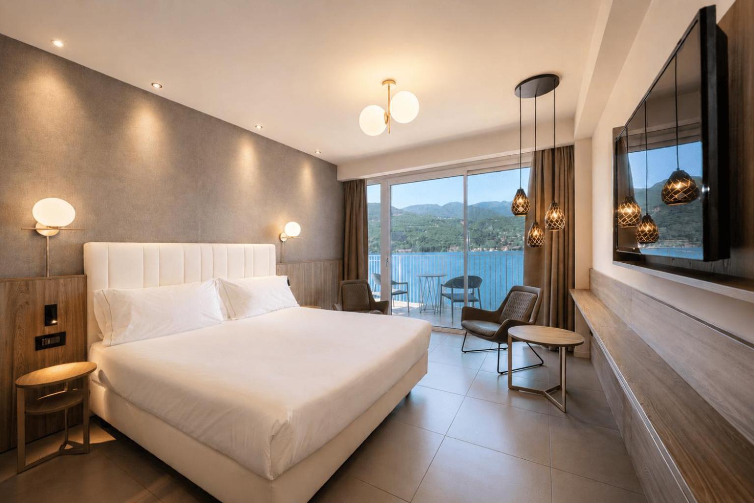 Junior Suite Lake View