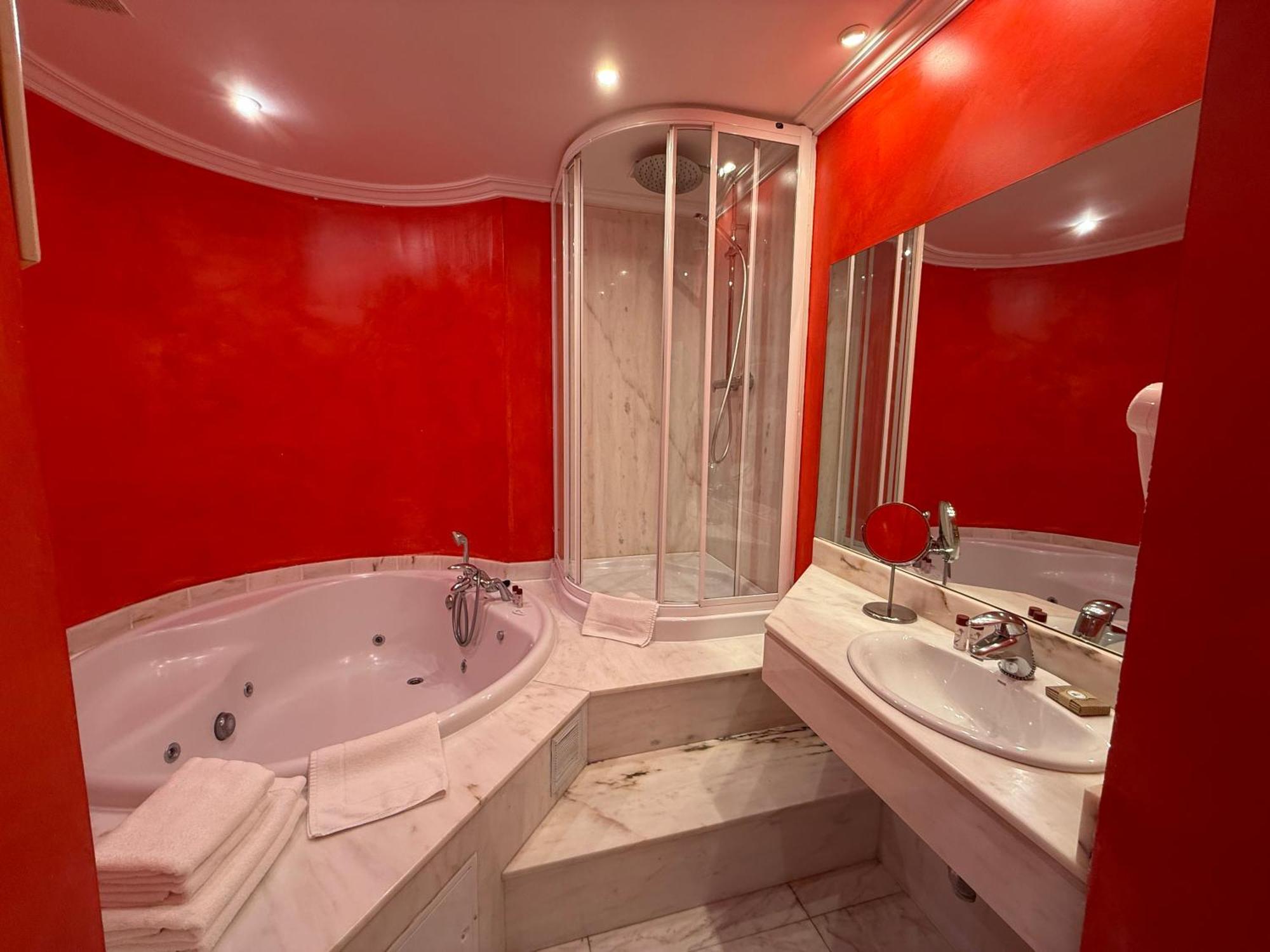 Superior Double Room Spa Bath,1772071201:JPEG