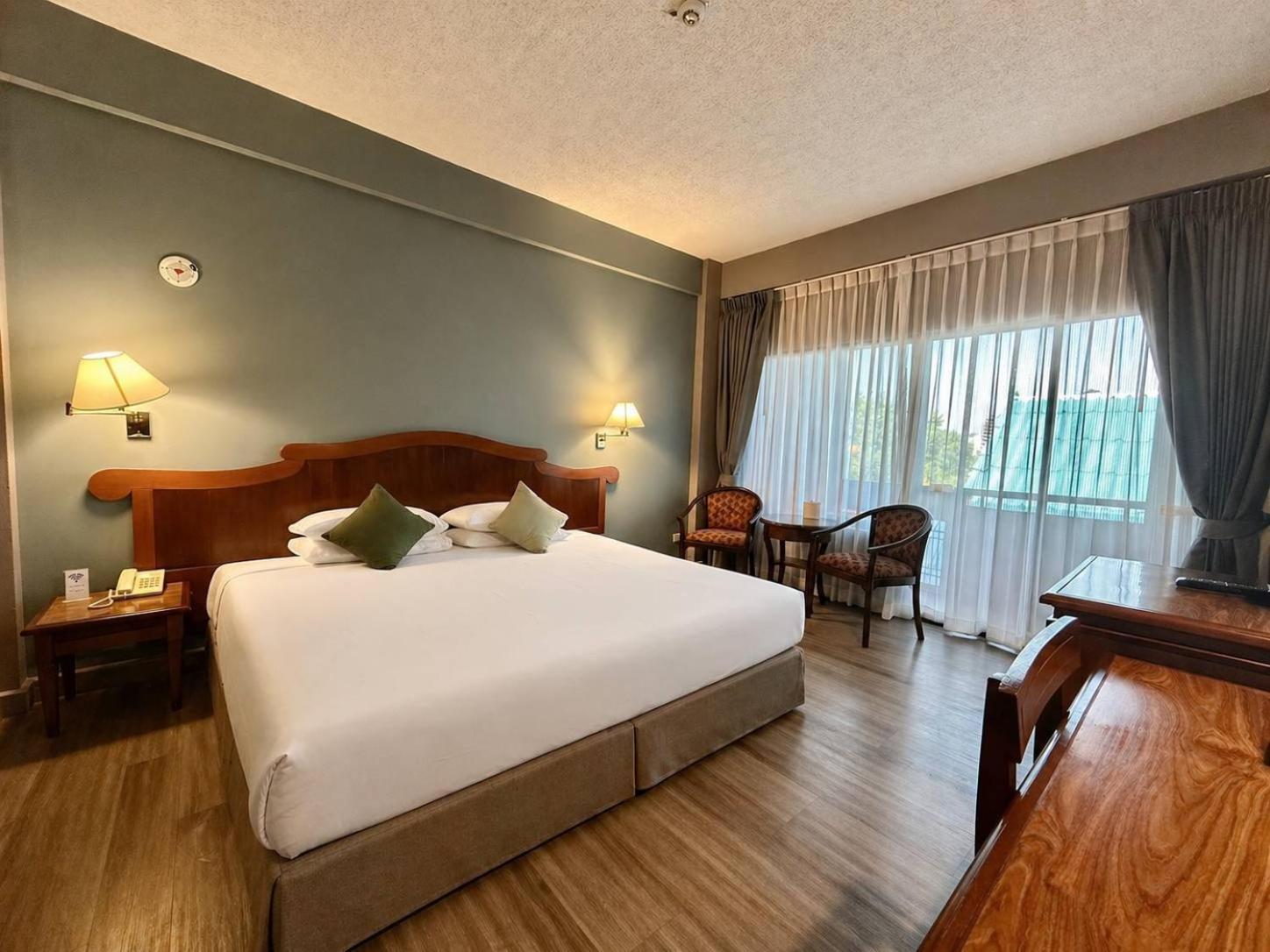 Deluxe Boutique Room