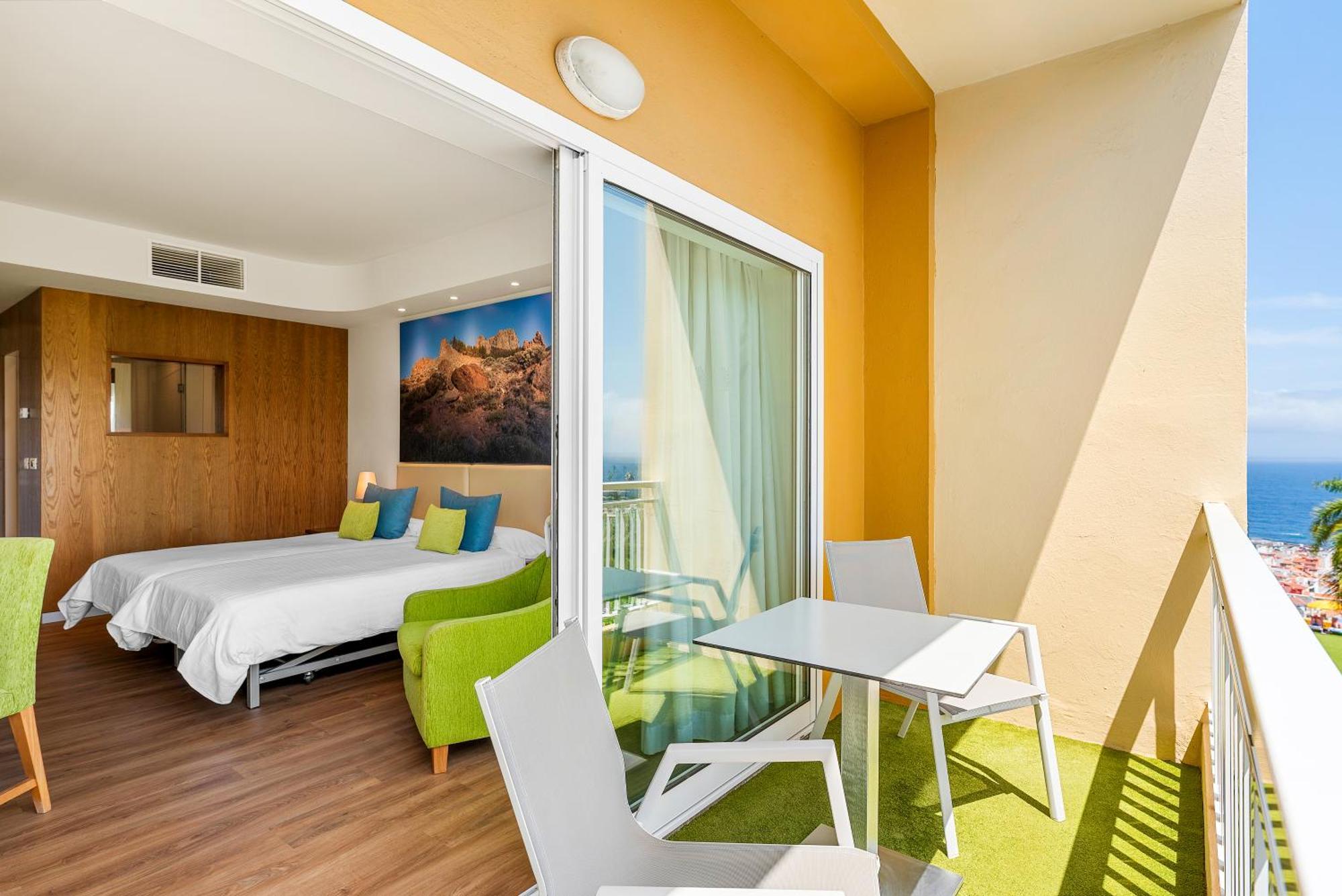 Twin Room Garden View