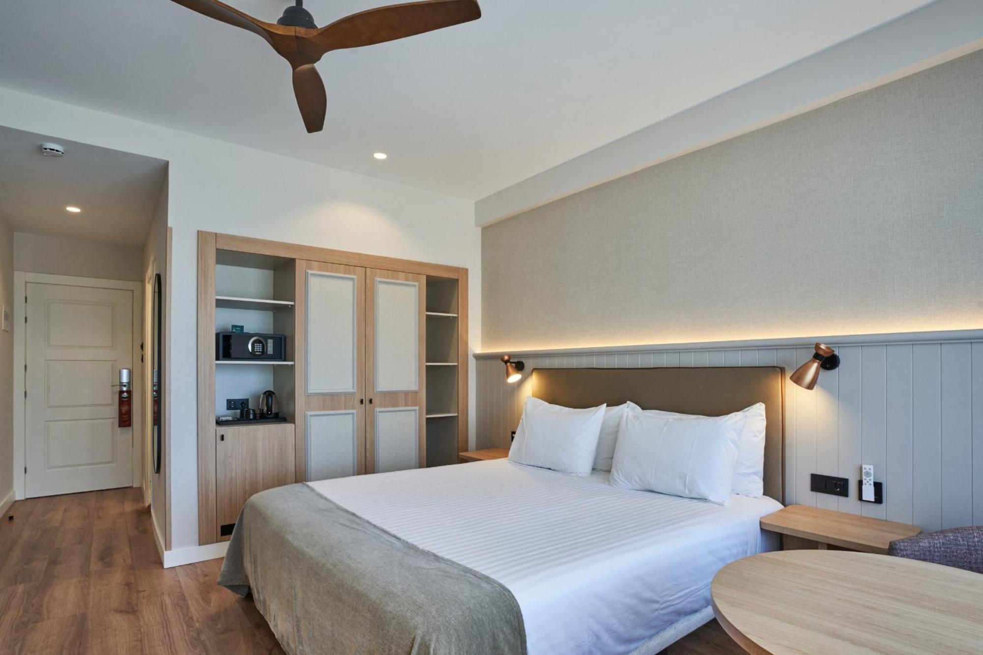 Superior Room Balcony Sea View
